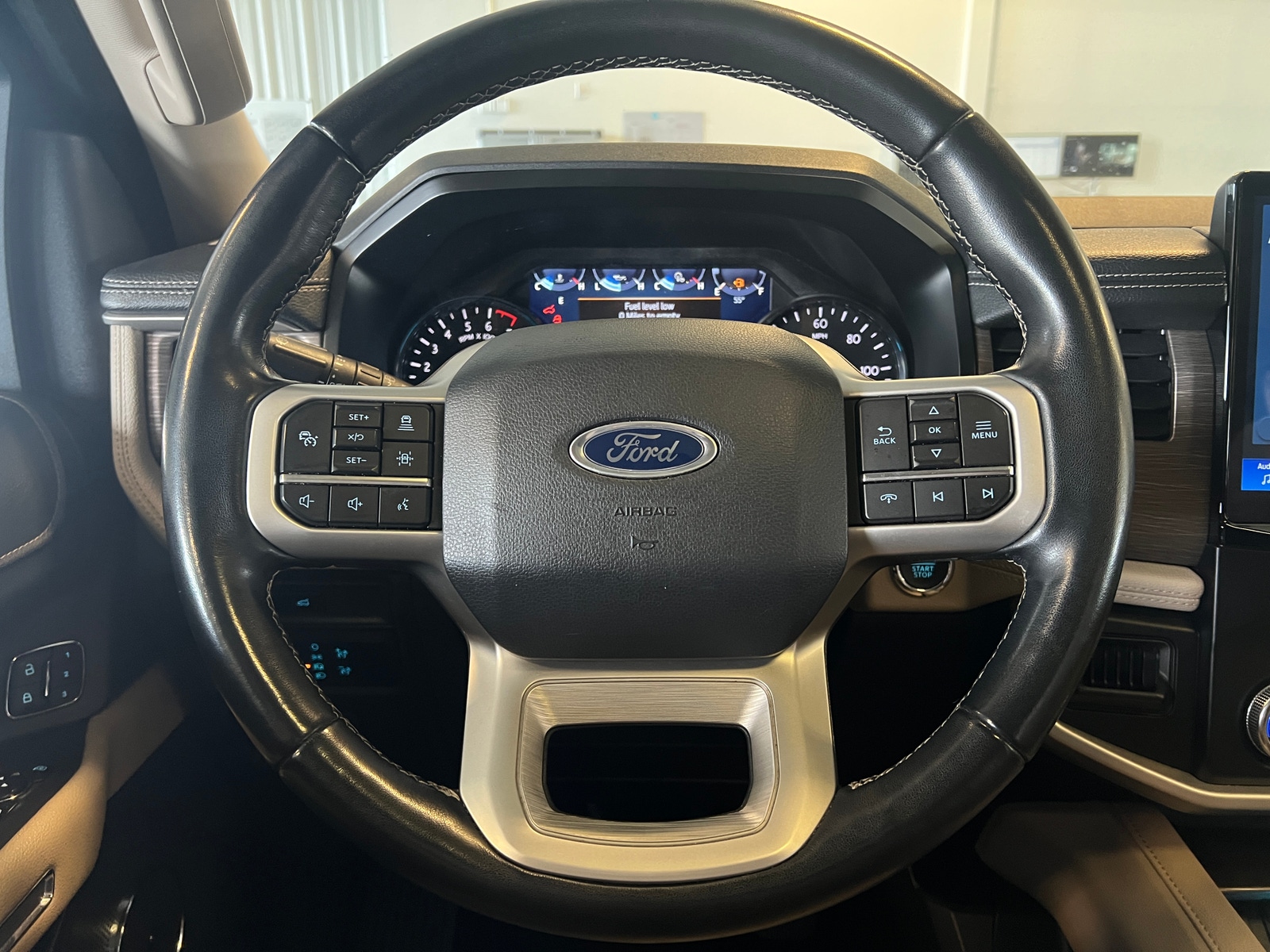 Thumbnail: 2023 Ford Expedition MAX - 4