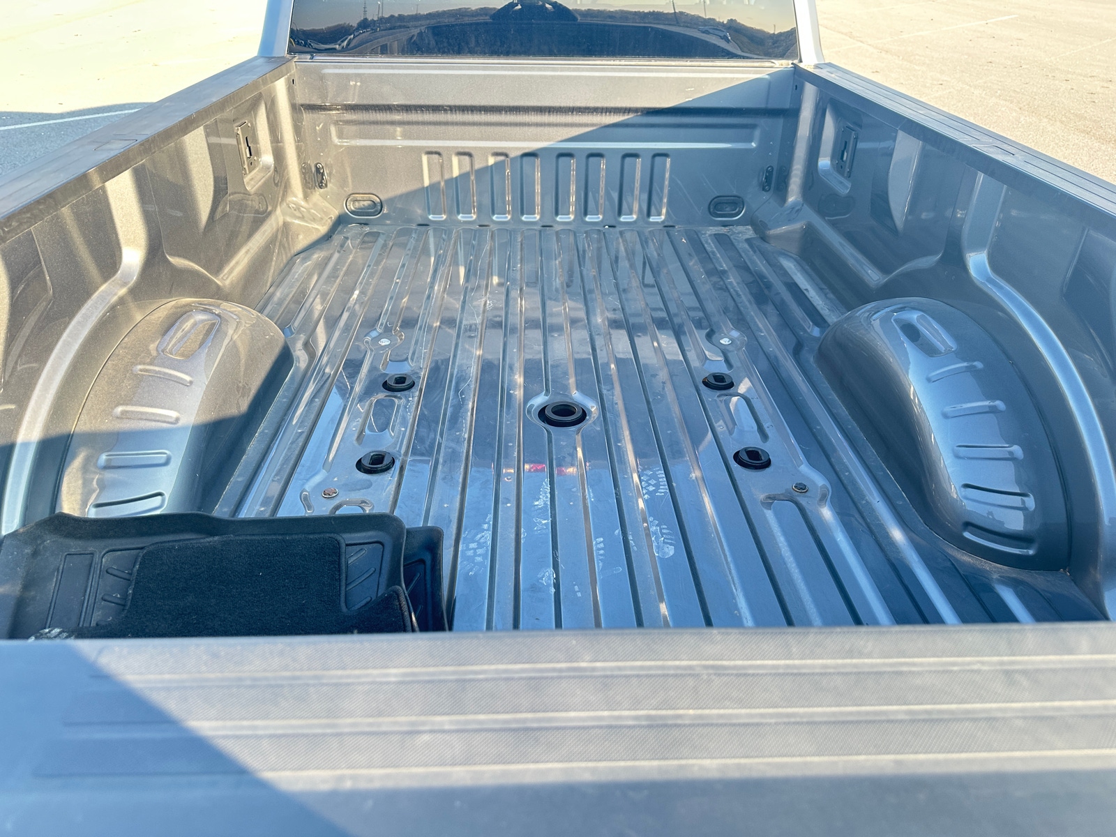 Thumbnail: 2022 Ford Econoline - 7