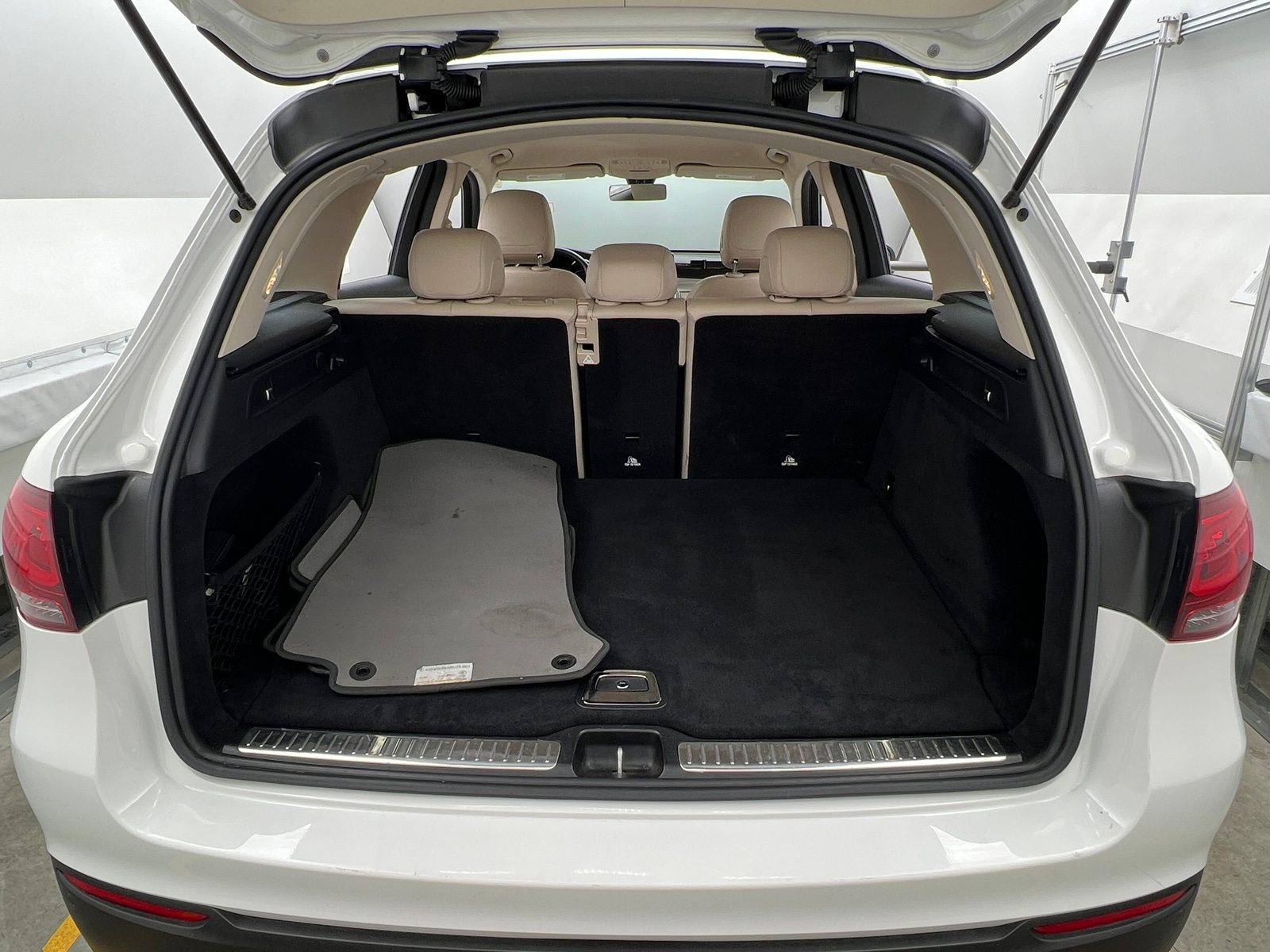 Thumbnail: 2021 Mercedes-Benz GLC - 6