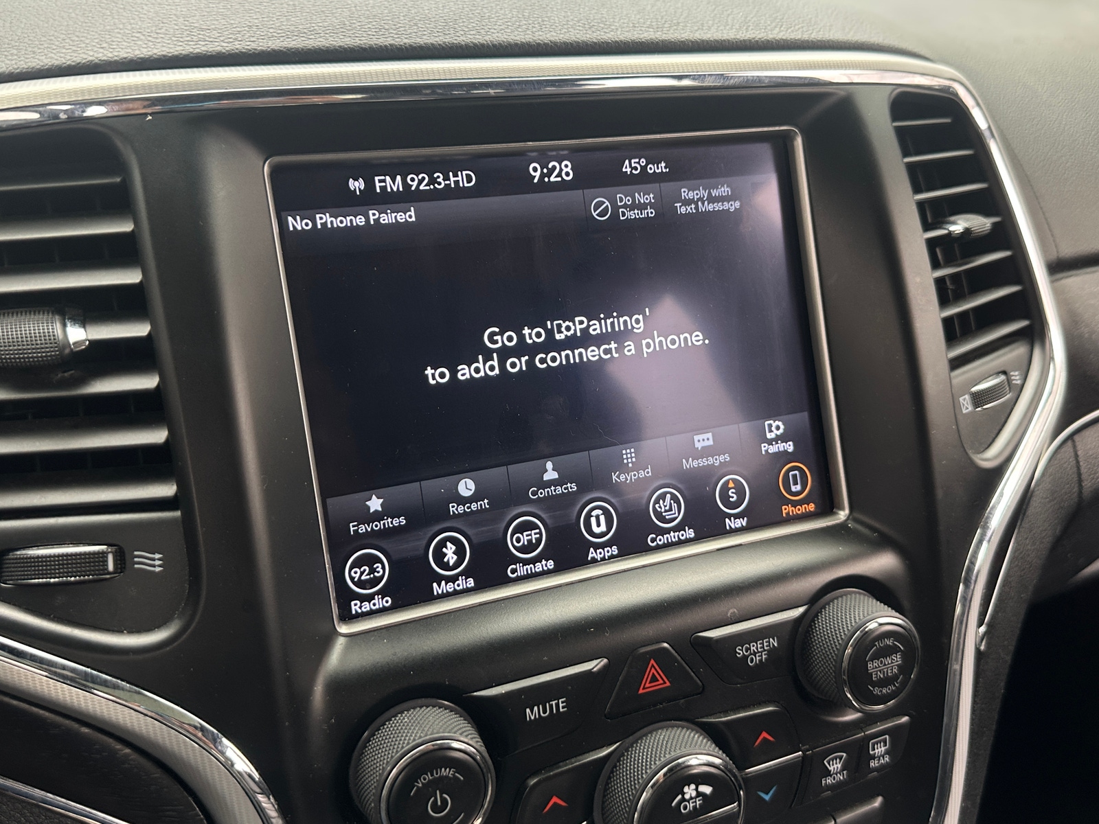 Thumbnail: 2018 Jeep Grand Cherokee - 3