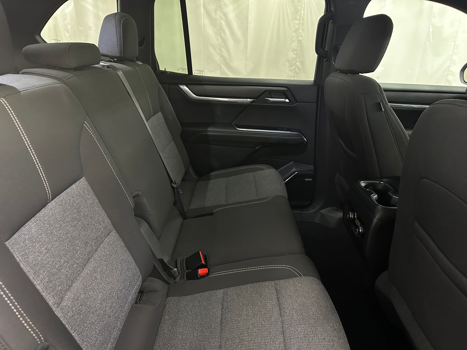 Thumbnail: 2025 GMC Acadia - 6