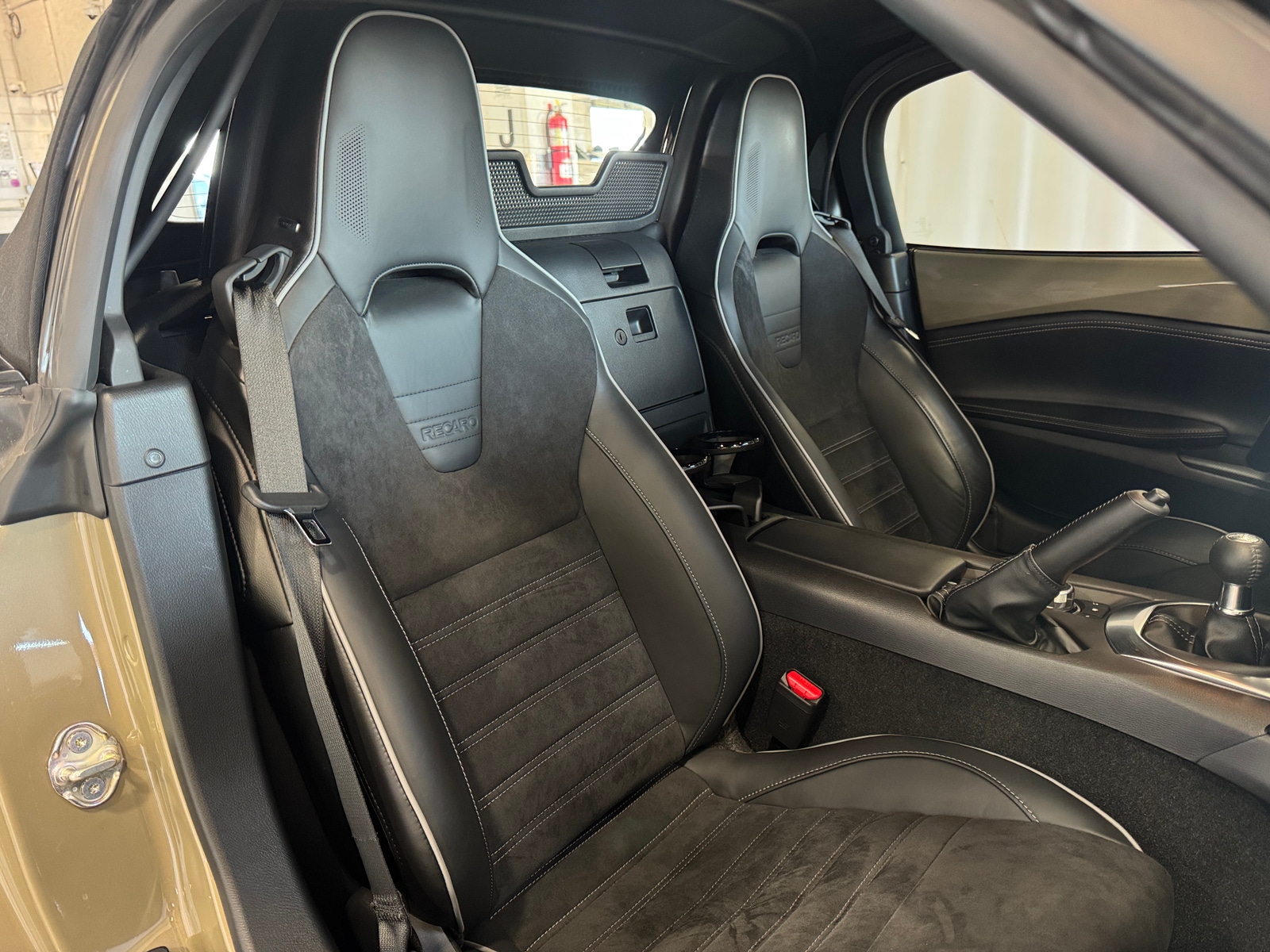 Thumbnail: 2023 Mazda MX-5 Miata - 2