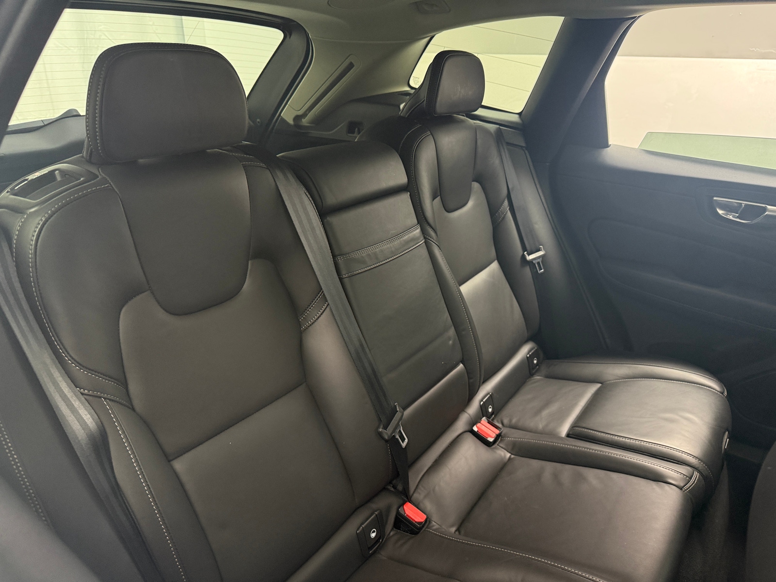 Thumbnail: 2021 Volvo XC60 - 5