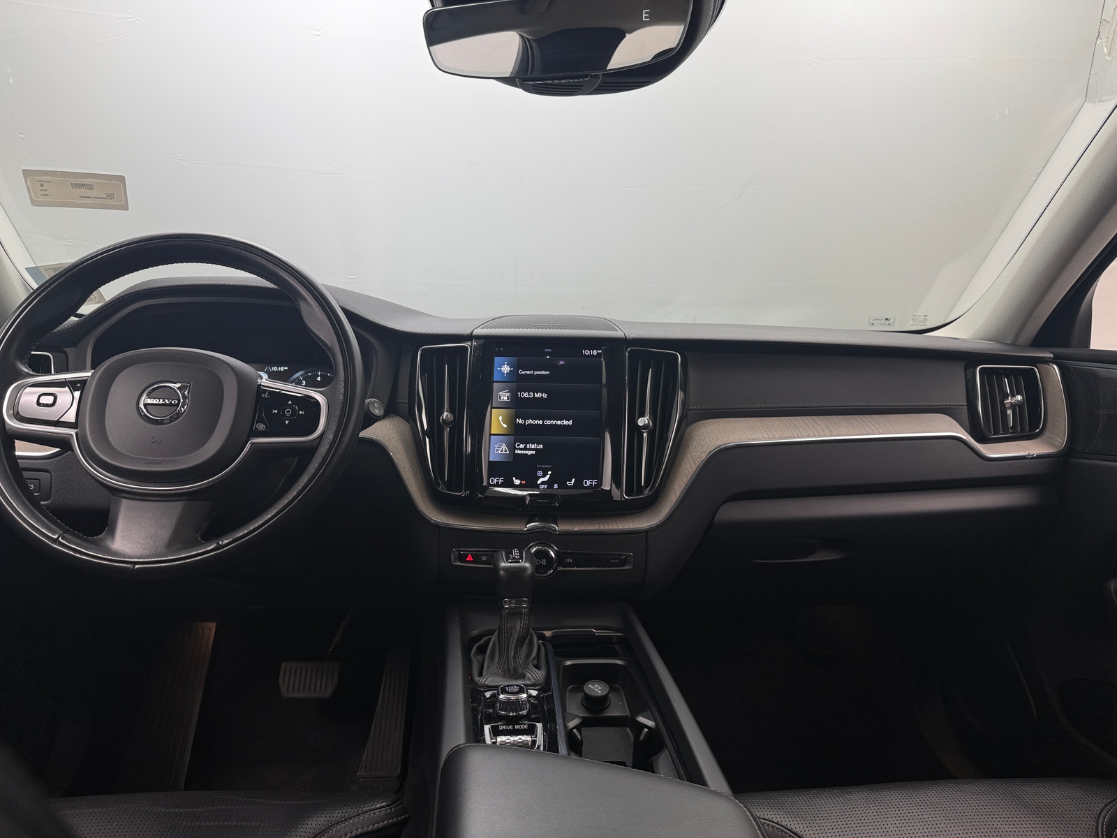 Thumbnail: 2021 Volvo XC60 - 2
