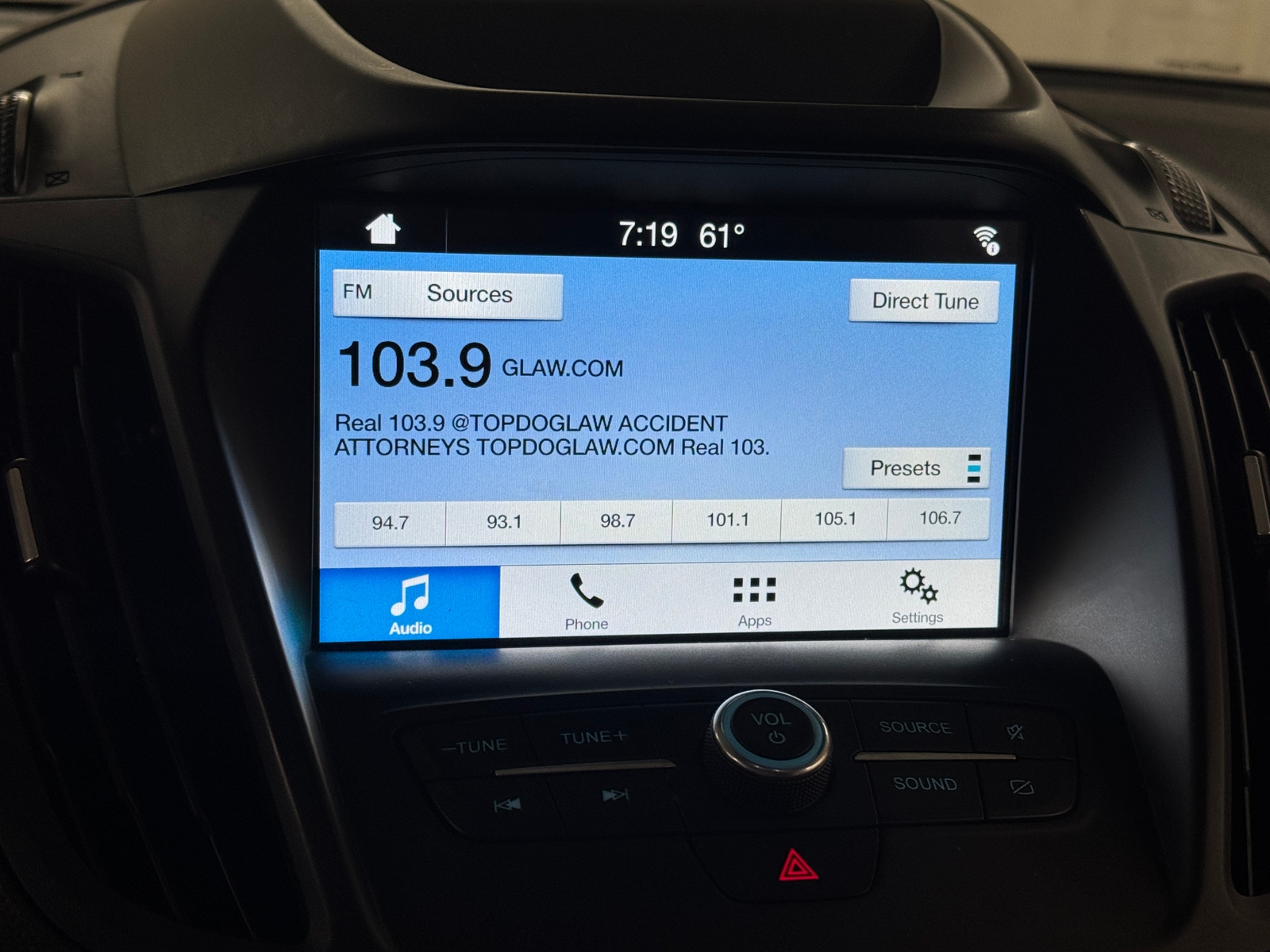 Thumbnail: 2019 Ford Escape - 3