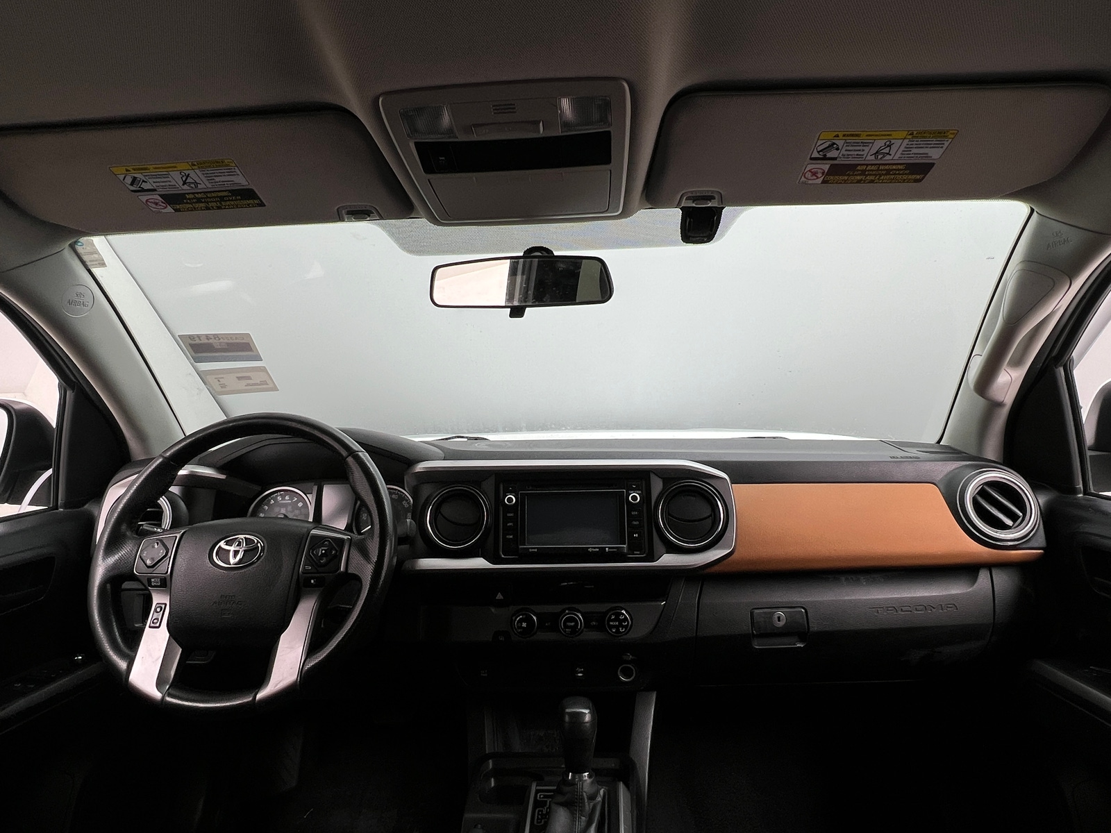 Thumbnail: 2016 Toyota Tacoma - 3