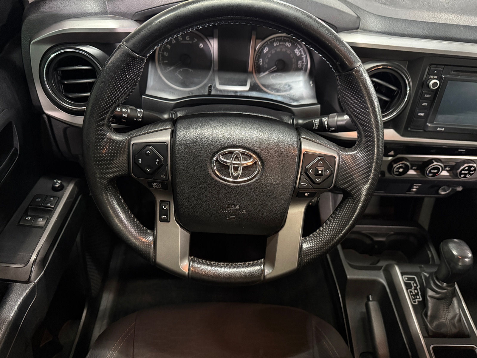 Thumbnail: 2016 Toyota Tacoma - 5