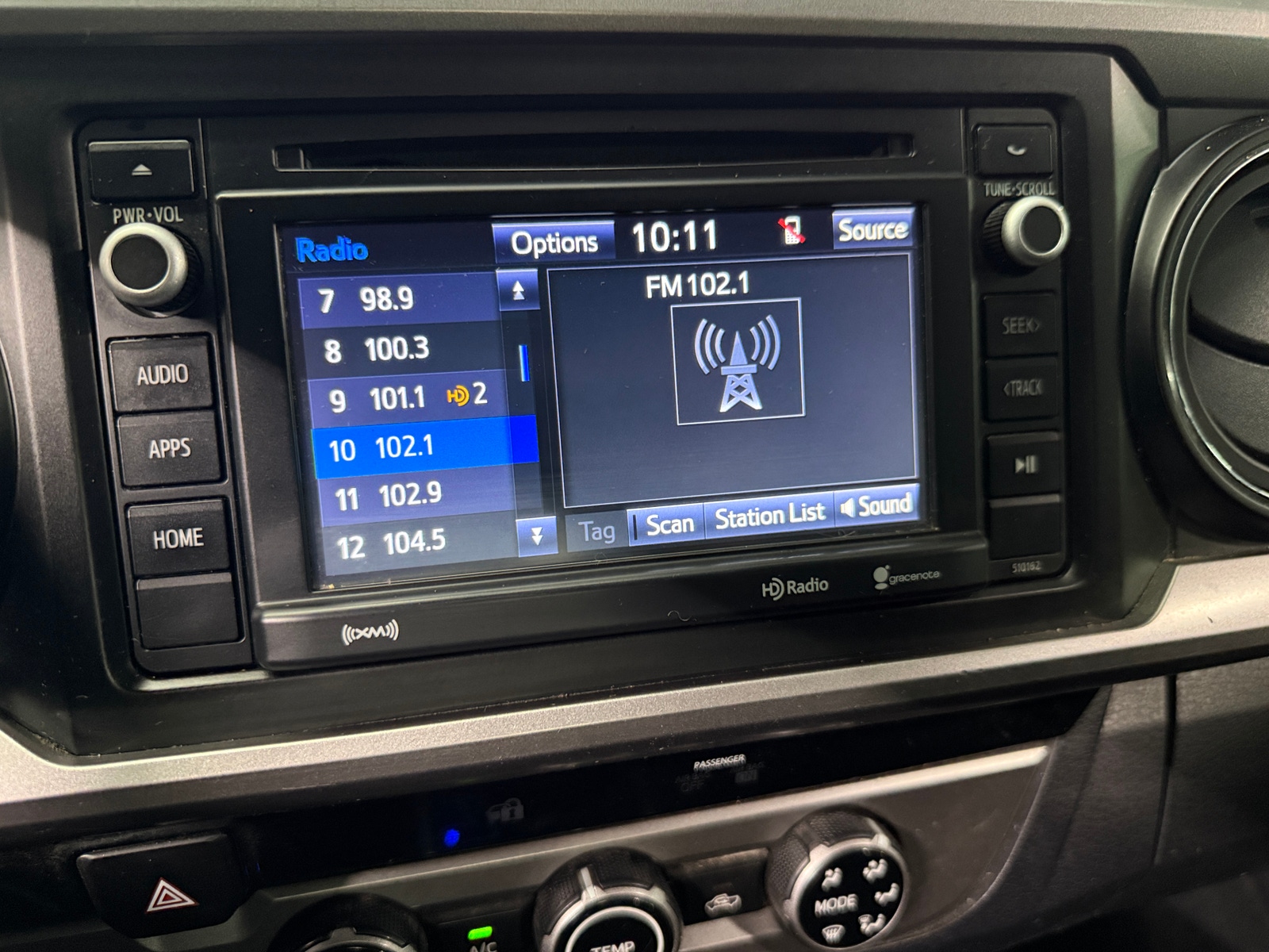 Thumbnail: 2016 Toyota Tacoma - 4