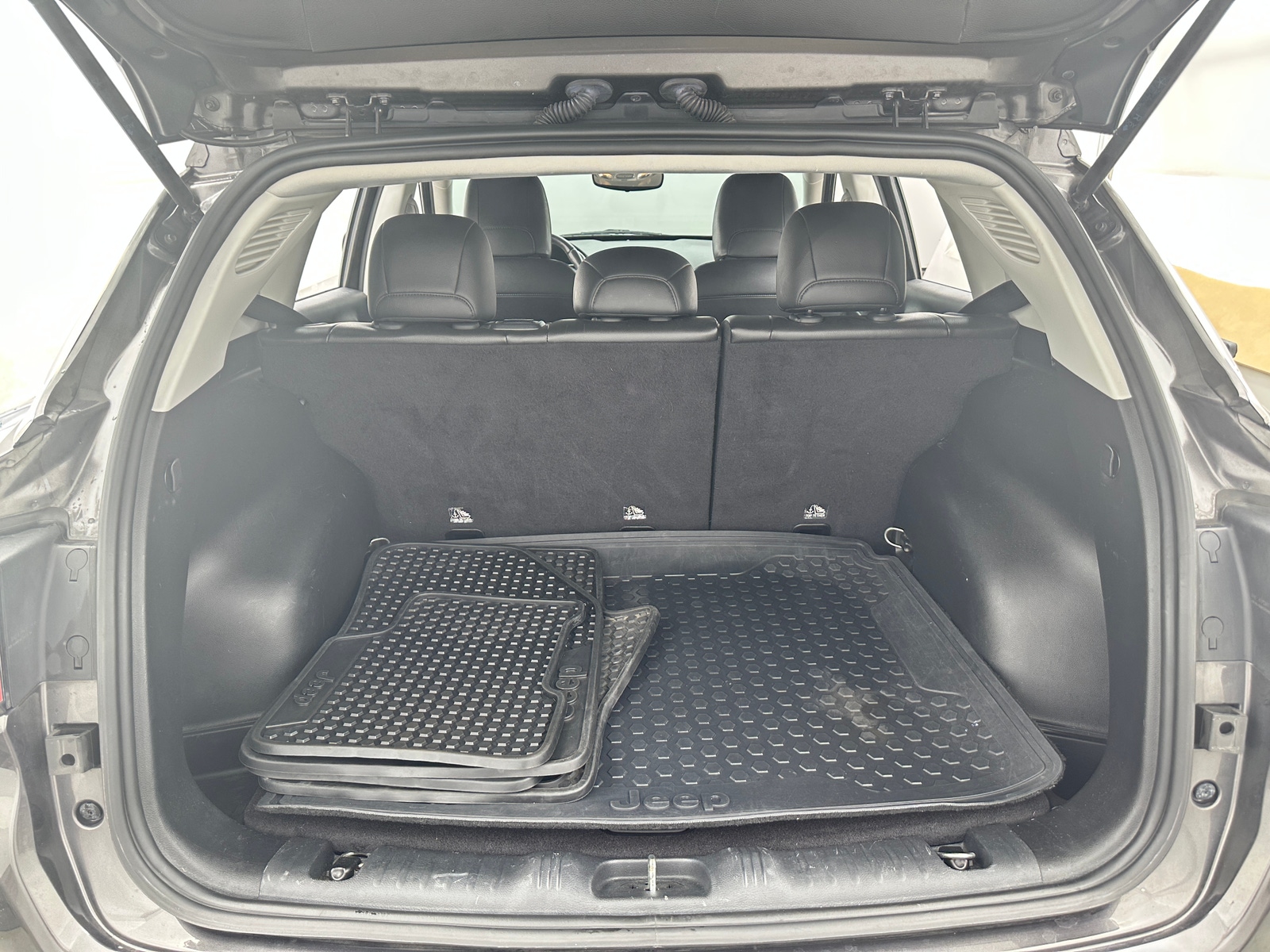 Thumbnail: 2018 Jeep Compass - 7