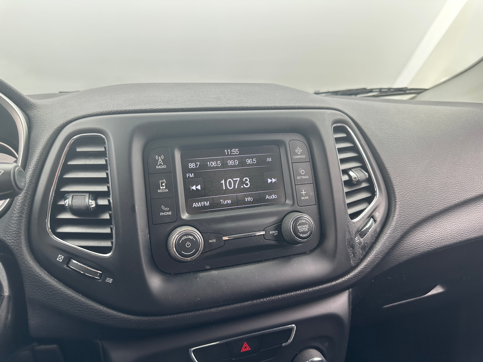 Thumbnail: 2018 Jeep Compass - 4