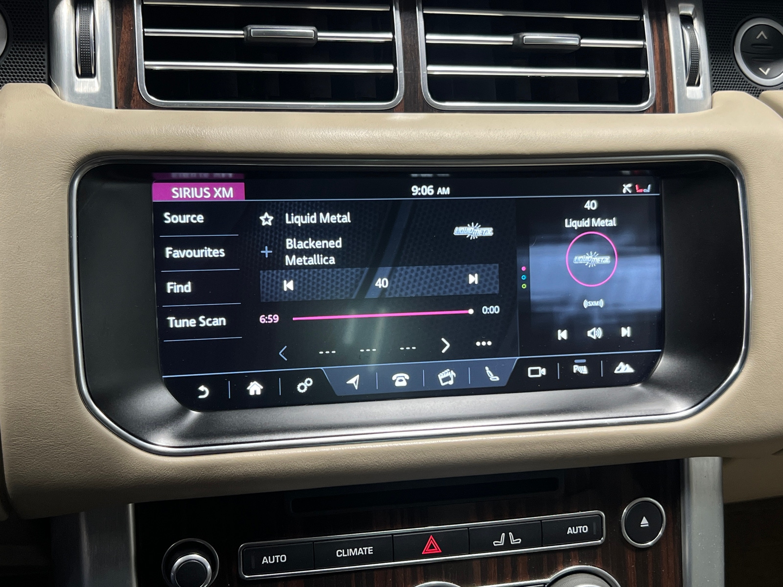 Thumbnail: 2017 Land Rover Range Rover - 3