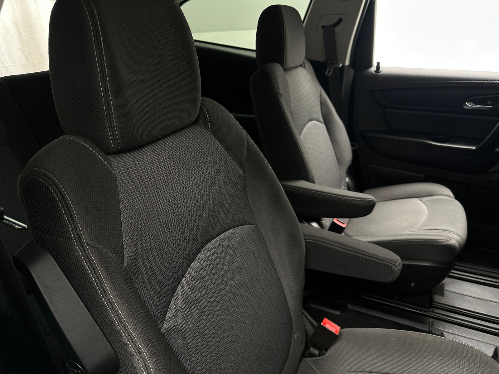 Thumbnail: 2017 Chevrolet Traverse - 2