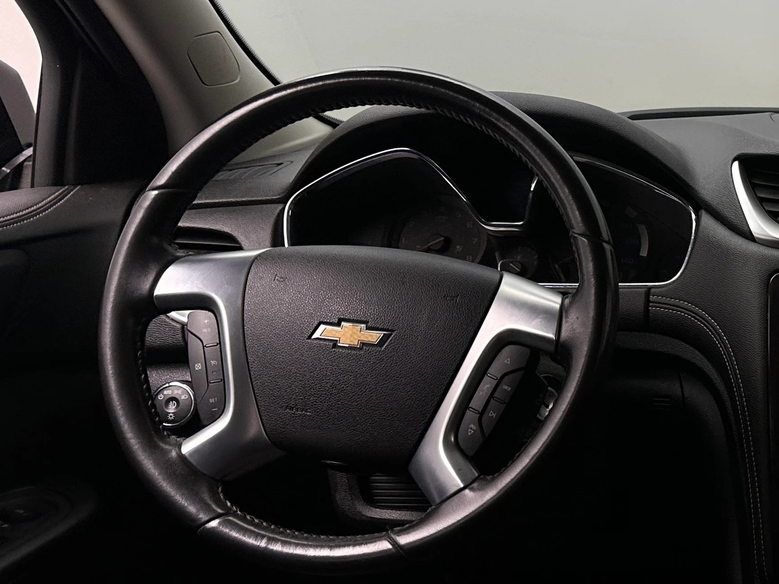 Thumbnail: 2017 Chevrolet Traverse - 5