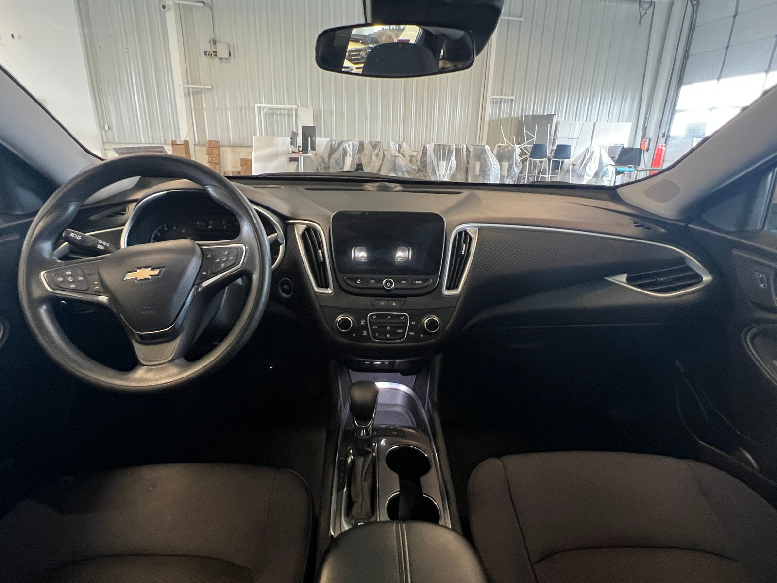 Thumbnail: 2023 Chevrolet Malibu - 3