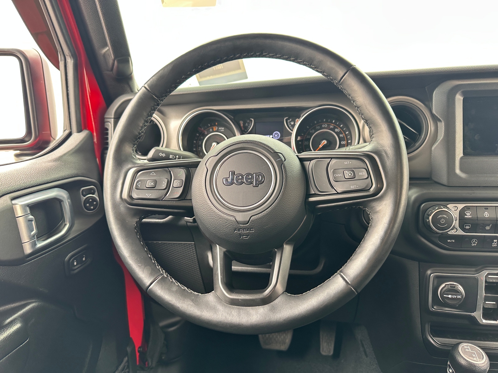 Thumbnail: 2022 Jeep Wrangler - 5