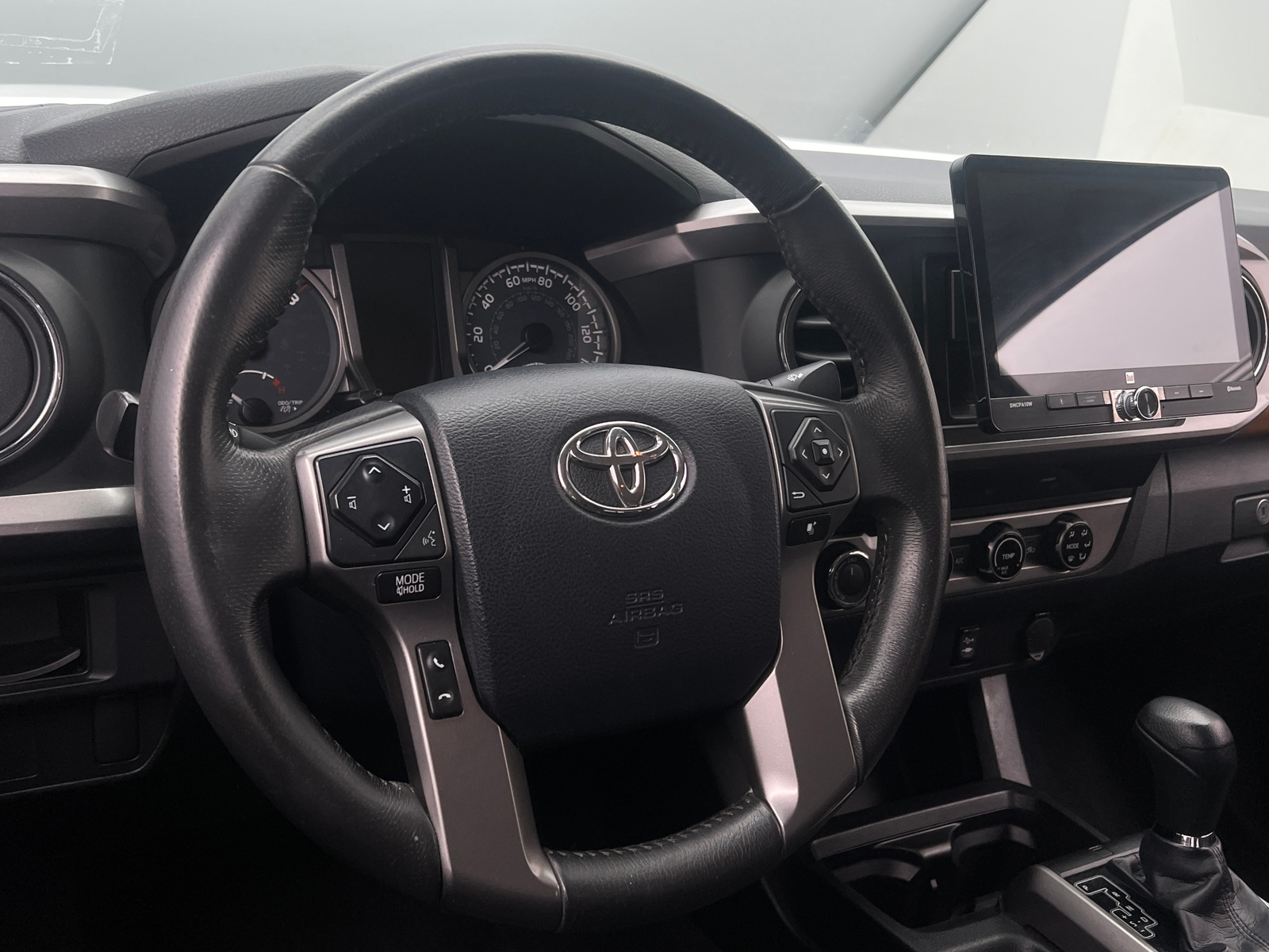 Thumbnail: 2017 Toyota Tacoma - 5