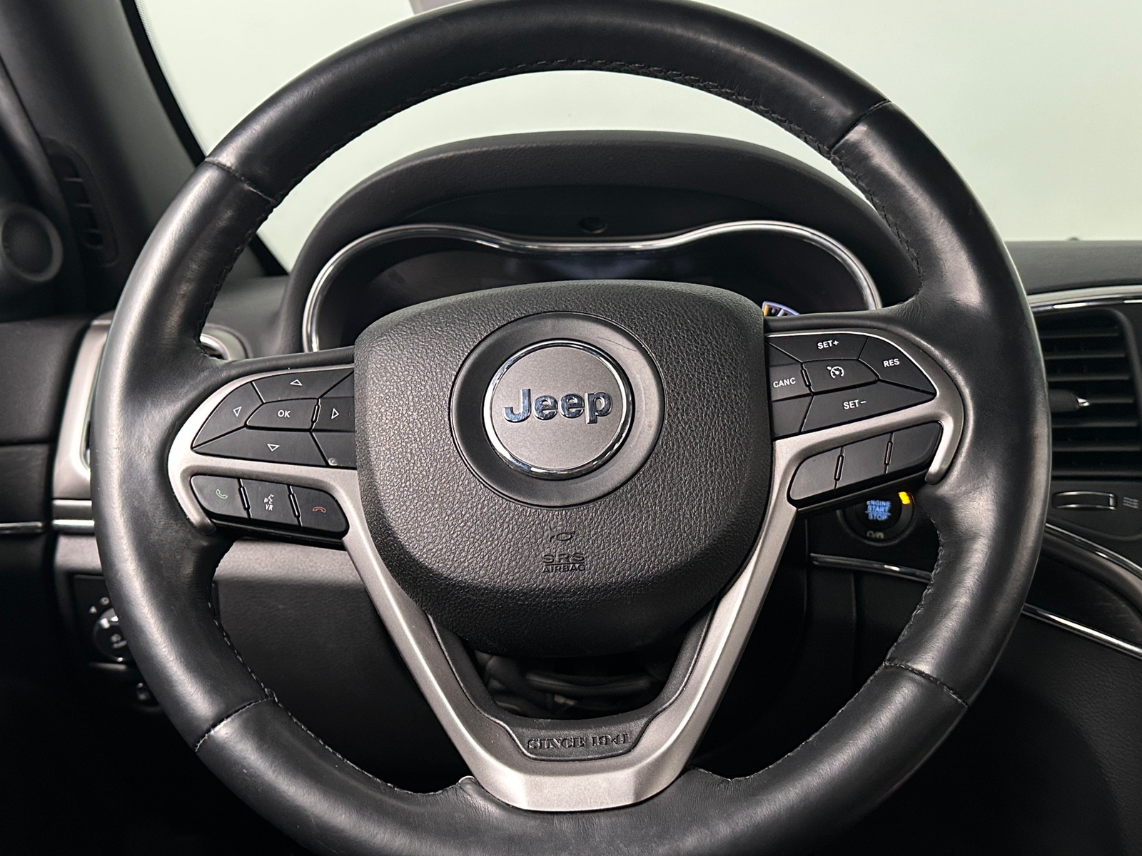 Thumbnail: 2018 Jeep Grand Cherokee - 4