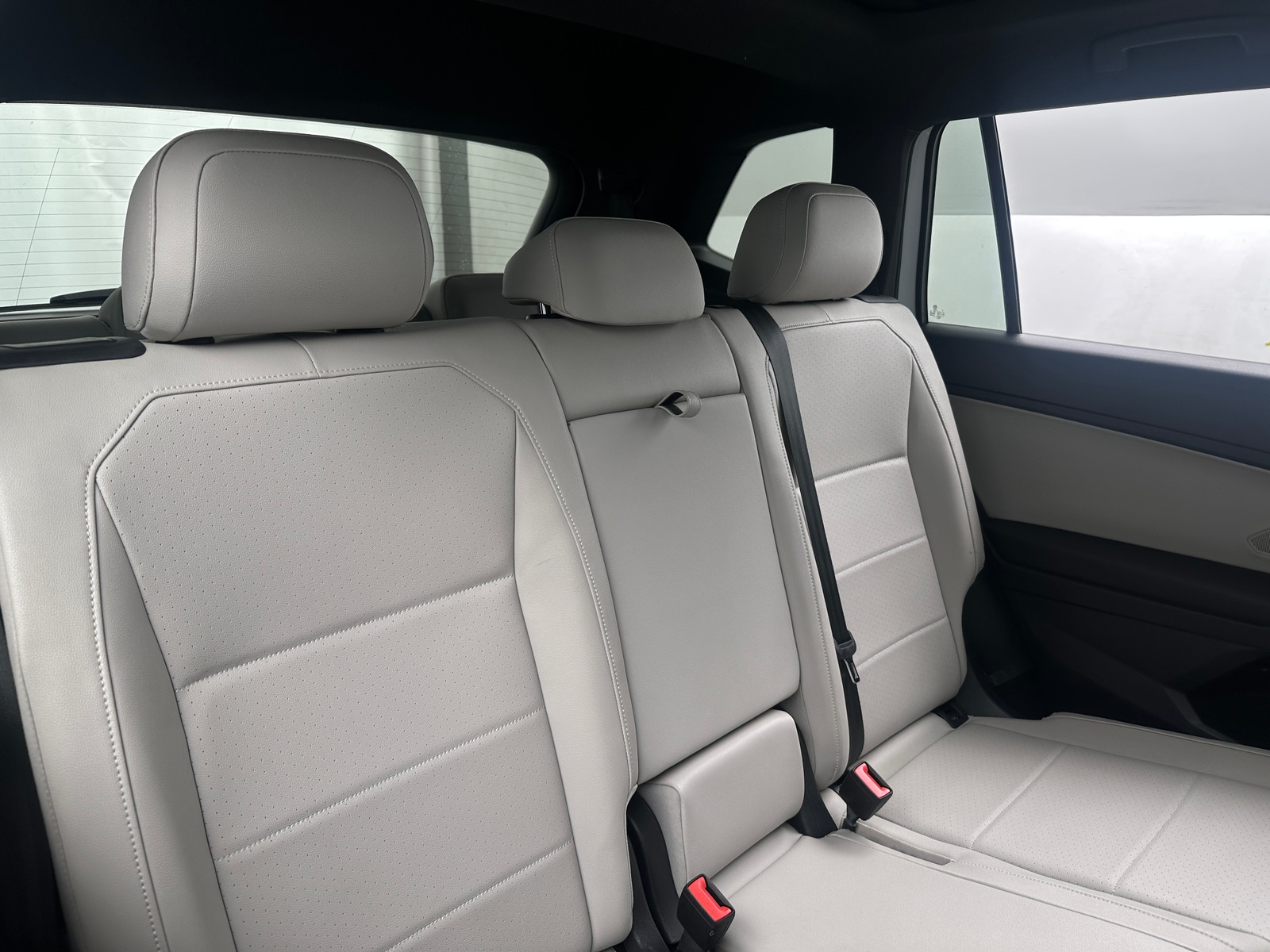 Thumbnail: 2021 Volkswagen Tiguan - 5