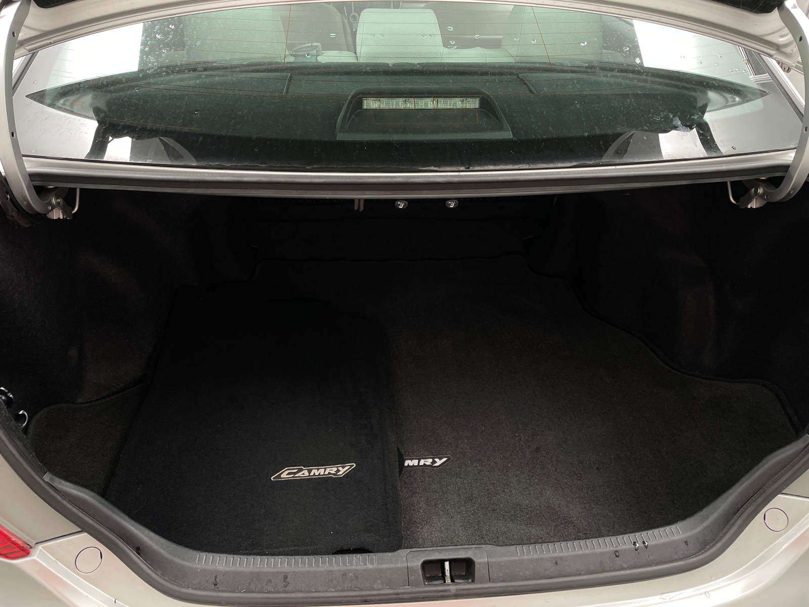 Thumbnail: 2012 Toyota Camry - 7