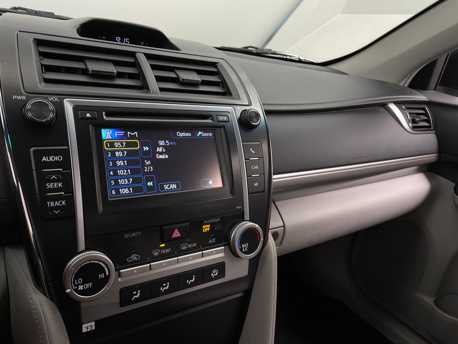 Thumbnail: 2012 Toyota Camry - 4