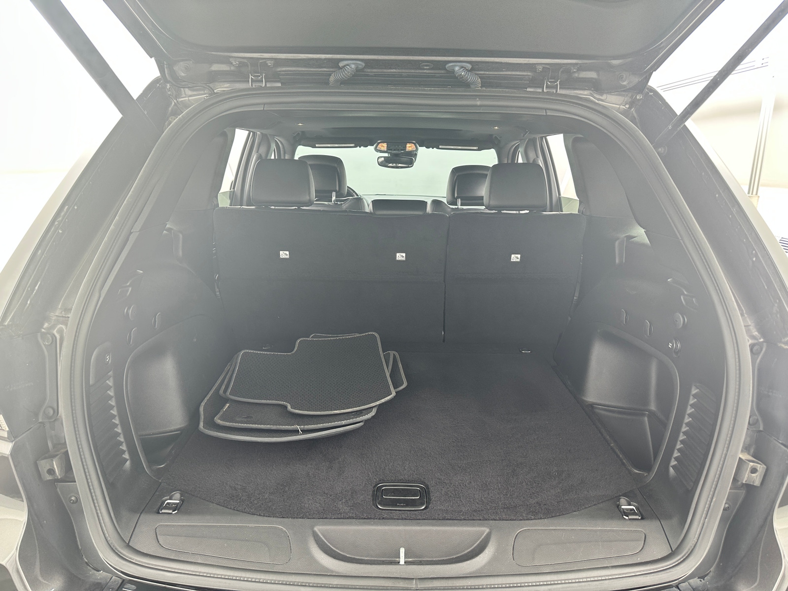 Thumbnail: 2021 Jeep Grand Cherokee - 6