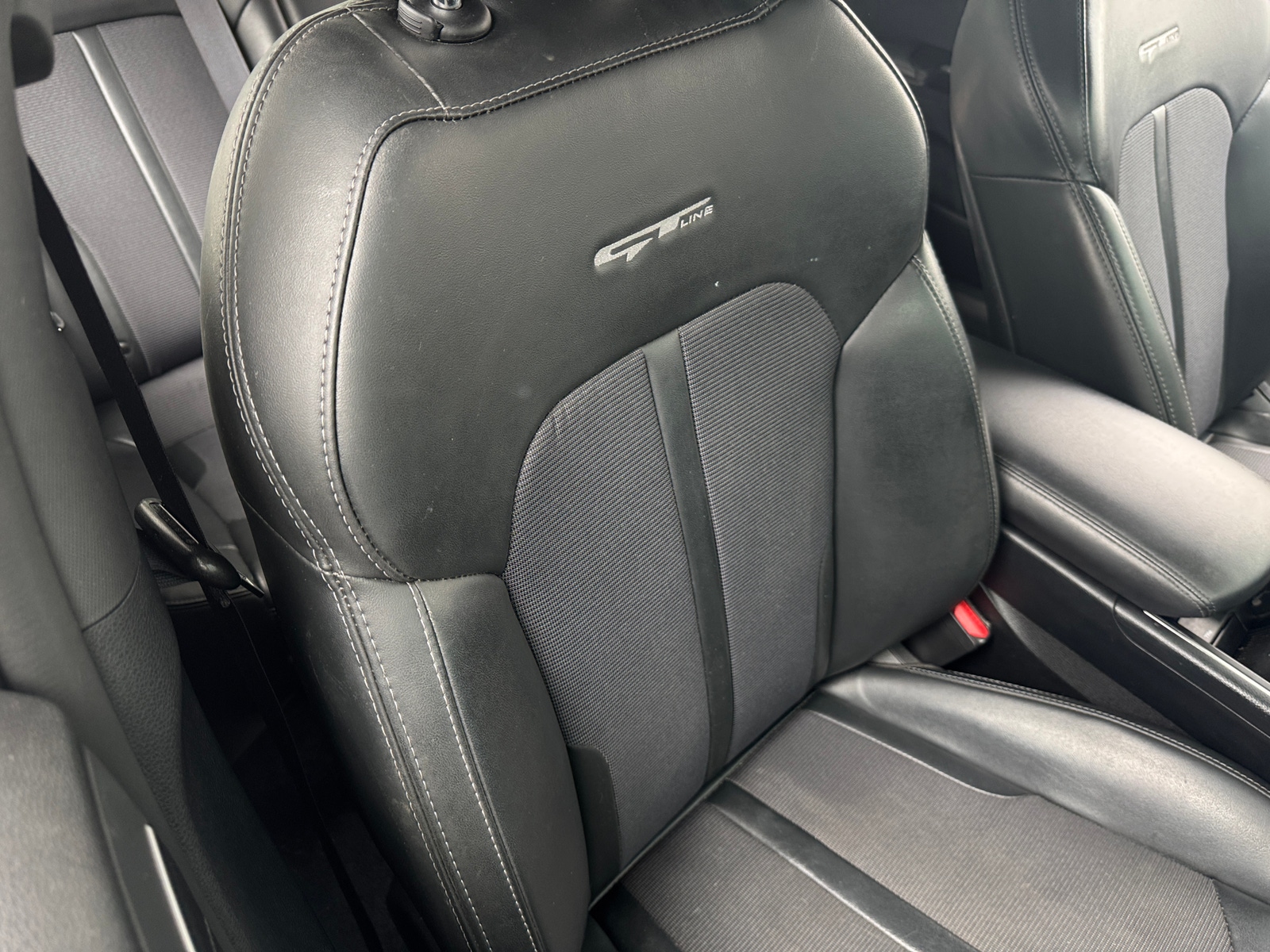 Thumbnail: 2022 Kia K5 - 2