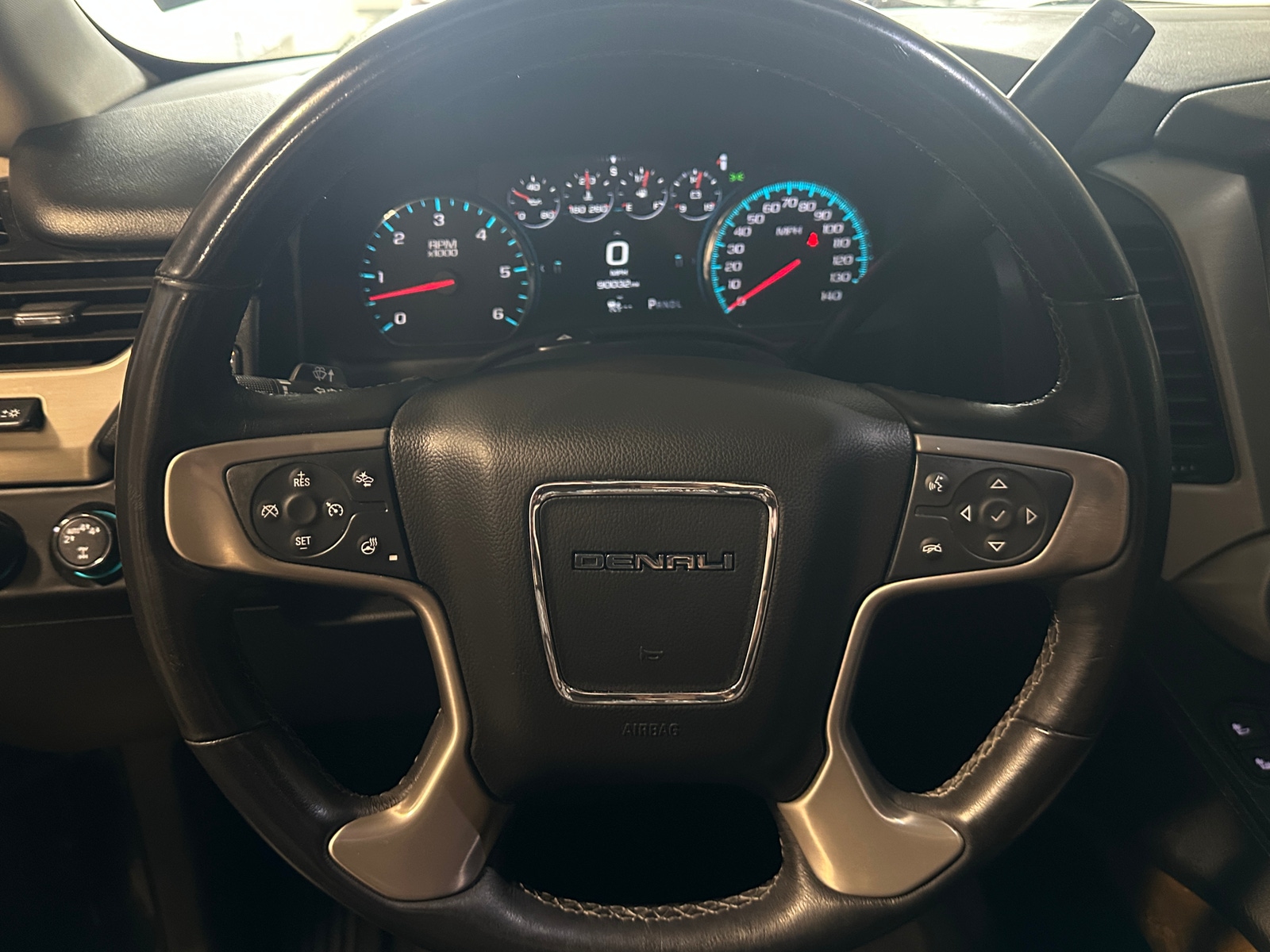 Thumbnail: 2017 GMC Yukon - 4