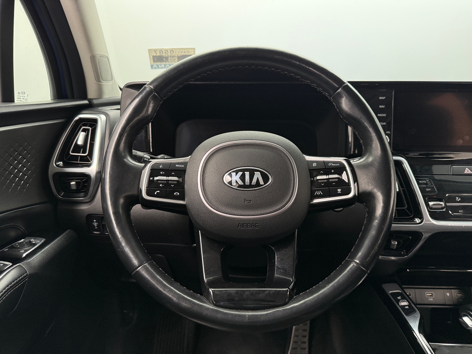 Thumbnail: 2021 Kia Sorento - 4