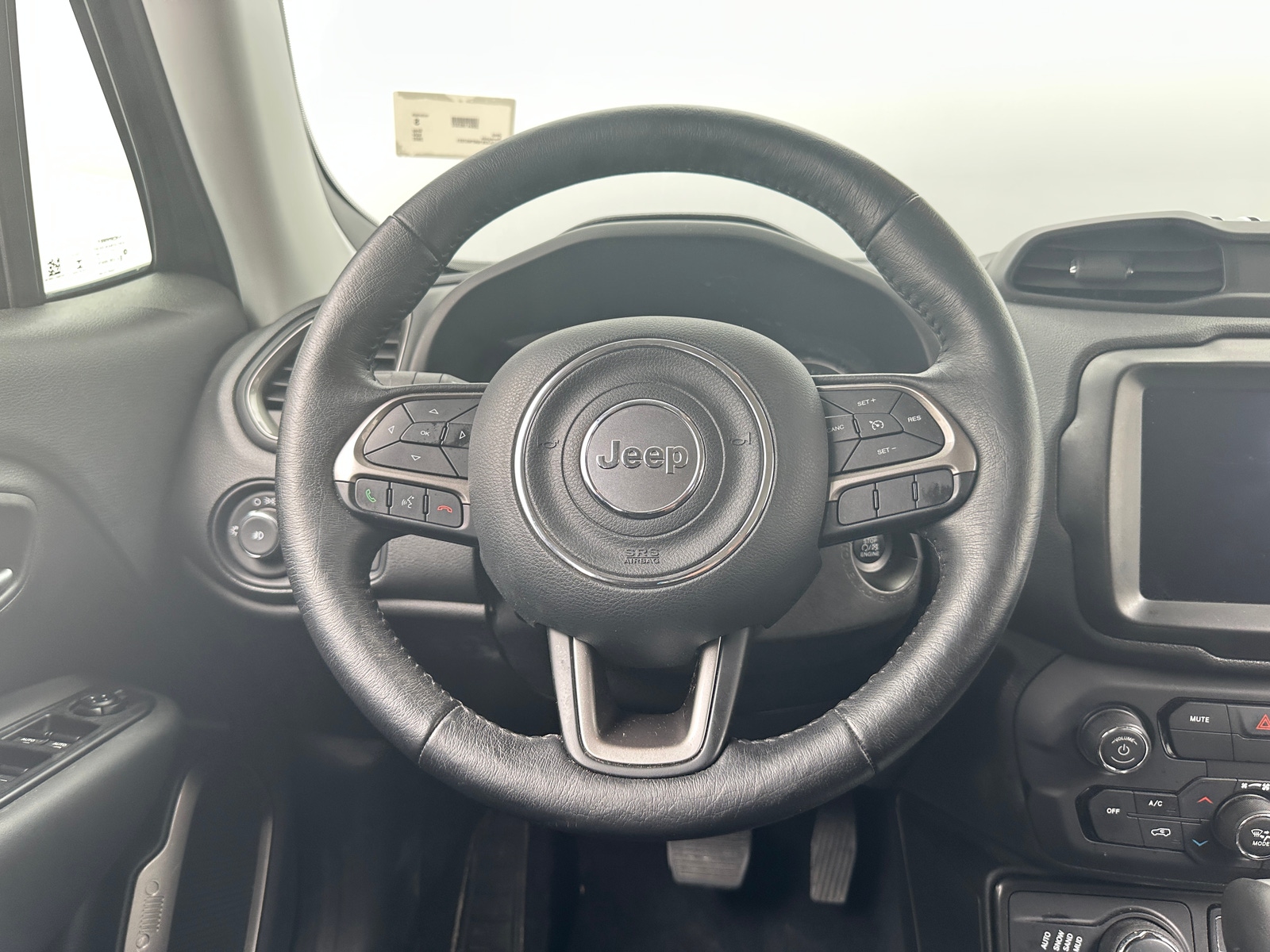 Thumbnail: 2022 Jeep Renegade - 5