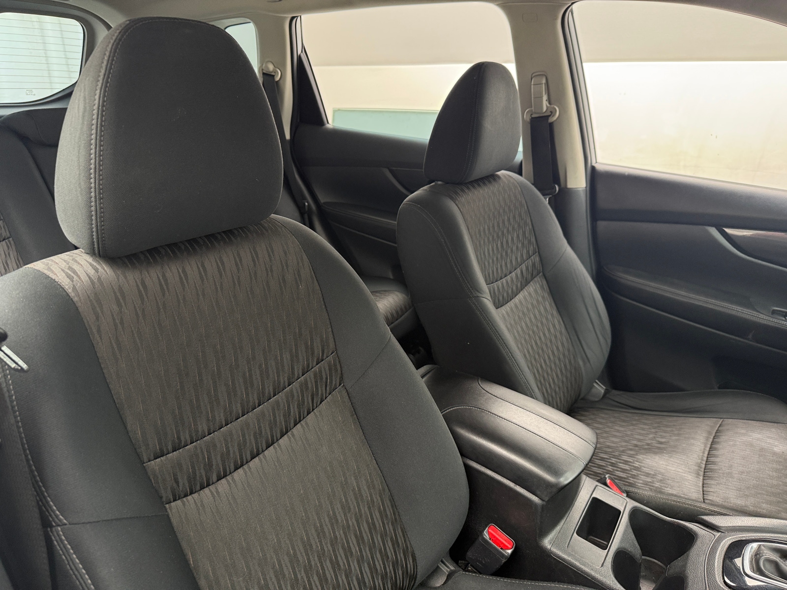 Thumbnail: 2017 Nissan Rogue - 2