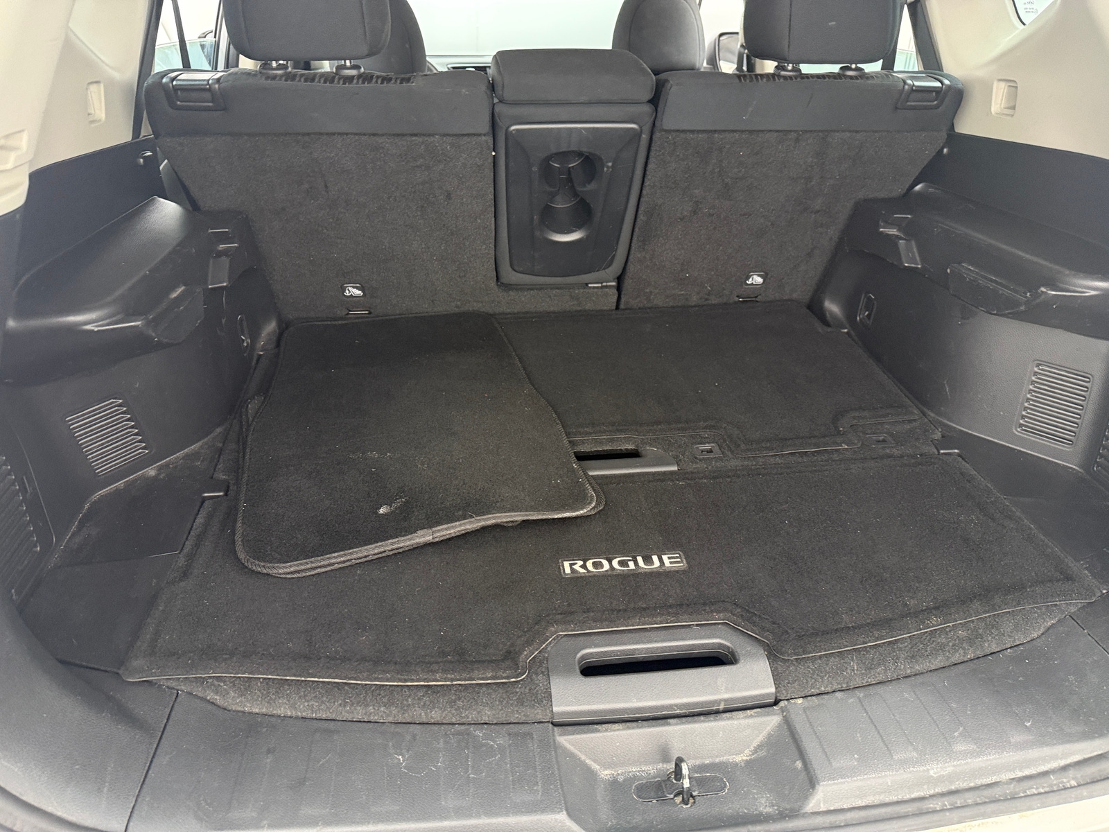 Thumbnail: 2017 Nissan Rogue - 7