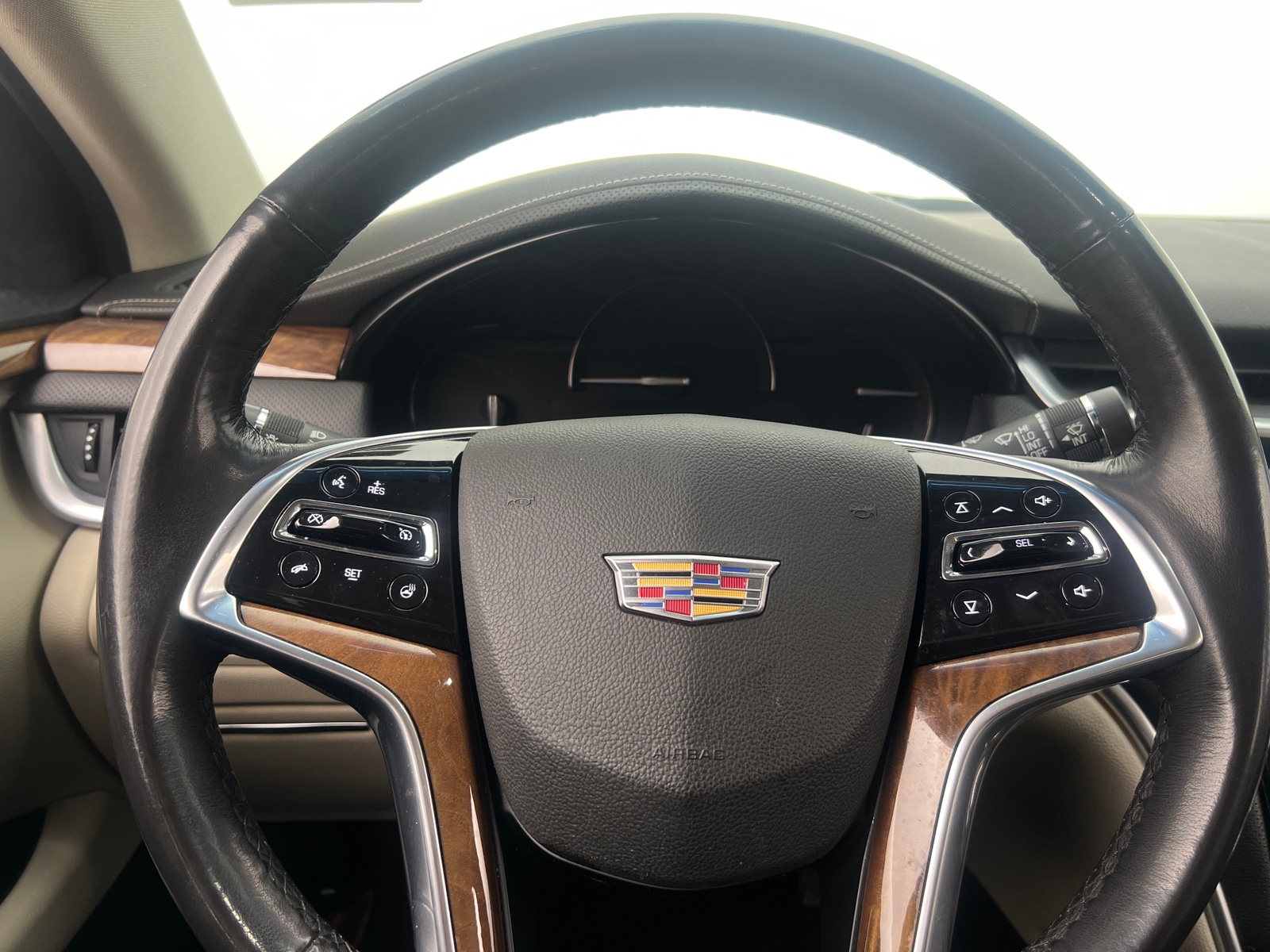 Thumbnail: 2019 Cadillac XTS - 4