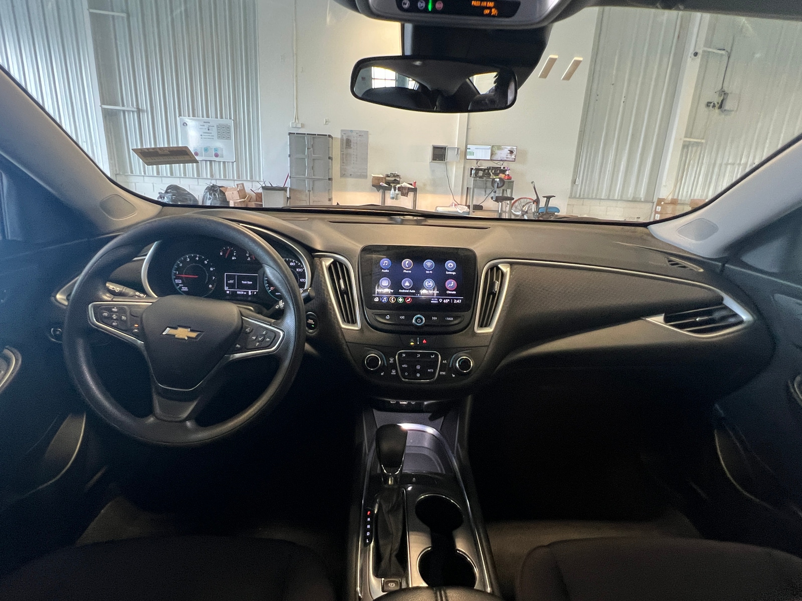 Thumbnail: 2023 Chevrolet Malibu - 3