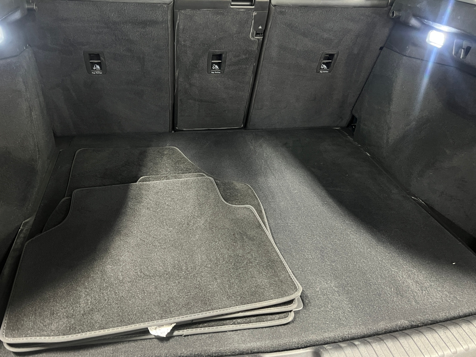 Thumbnail: 2024 Audi Q4 e-tron - 6