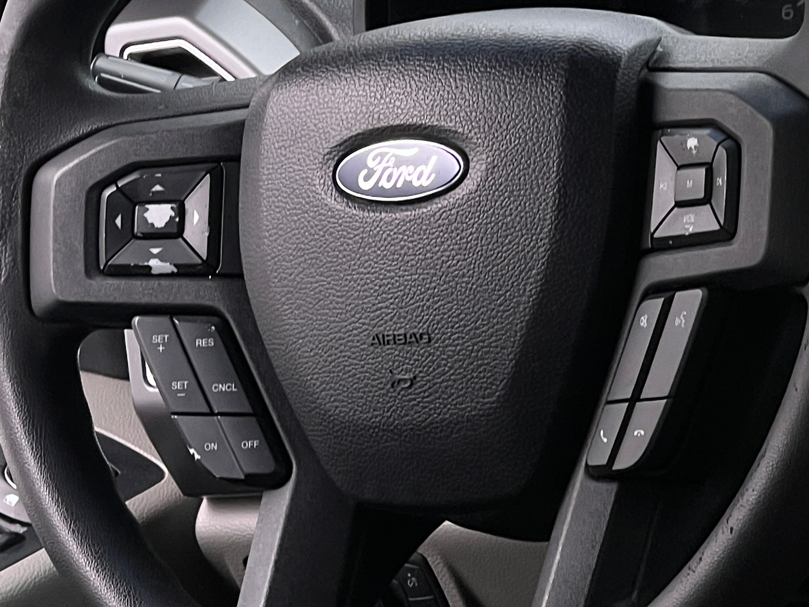 Thumbnail: 2015 Ford Econoline - 5