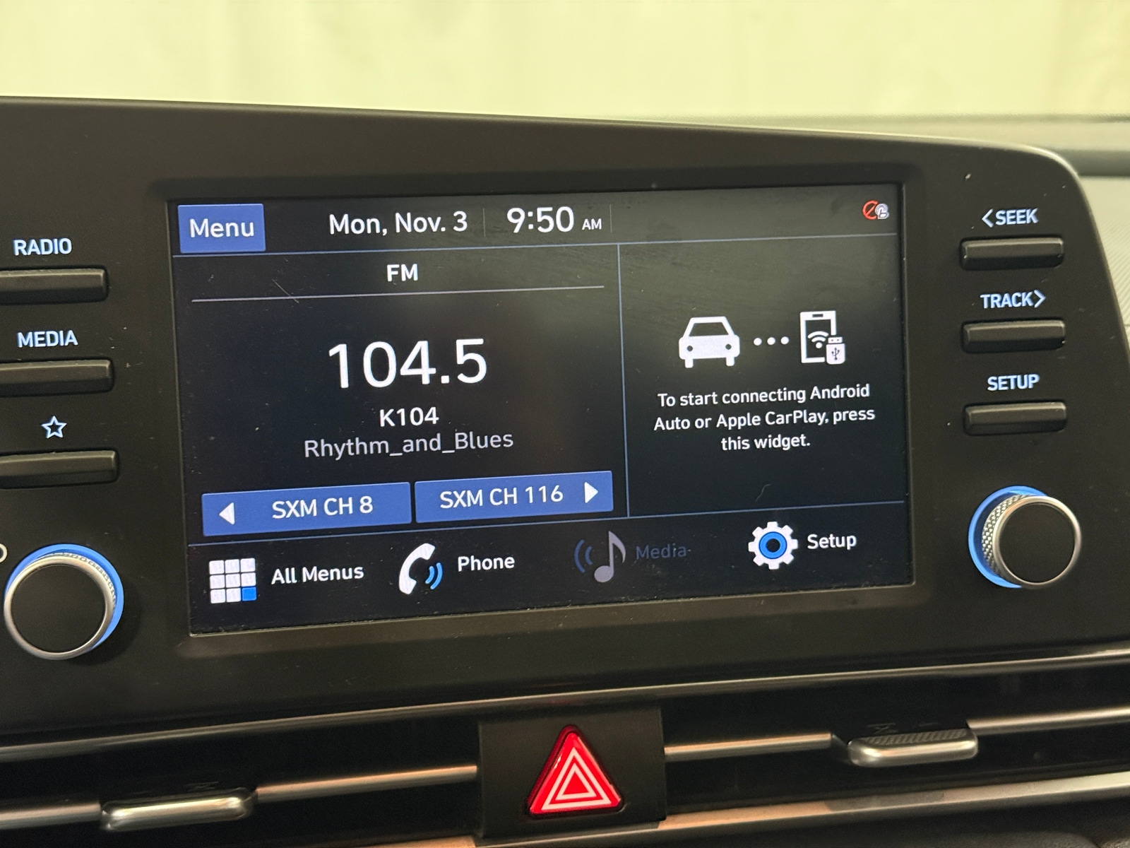 Thumbnail: 2022 Hyundai Elantra - 4