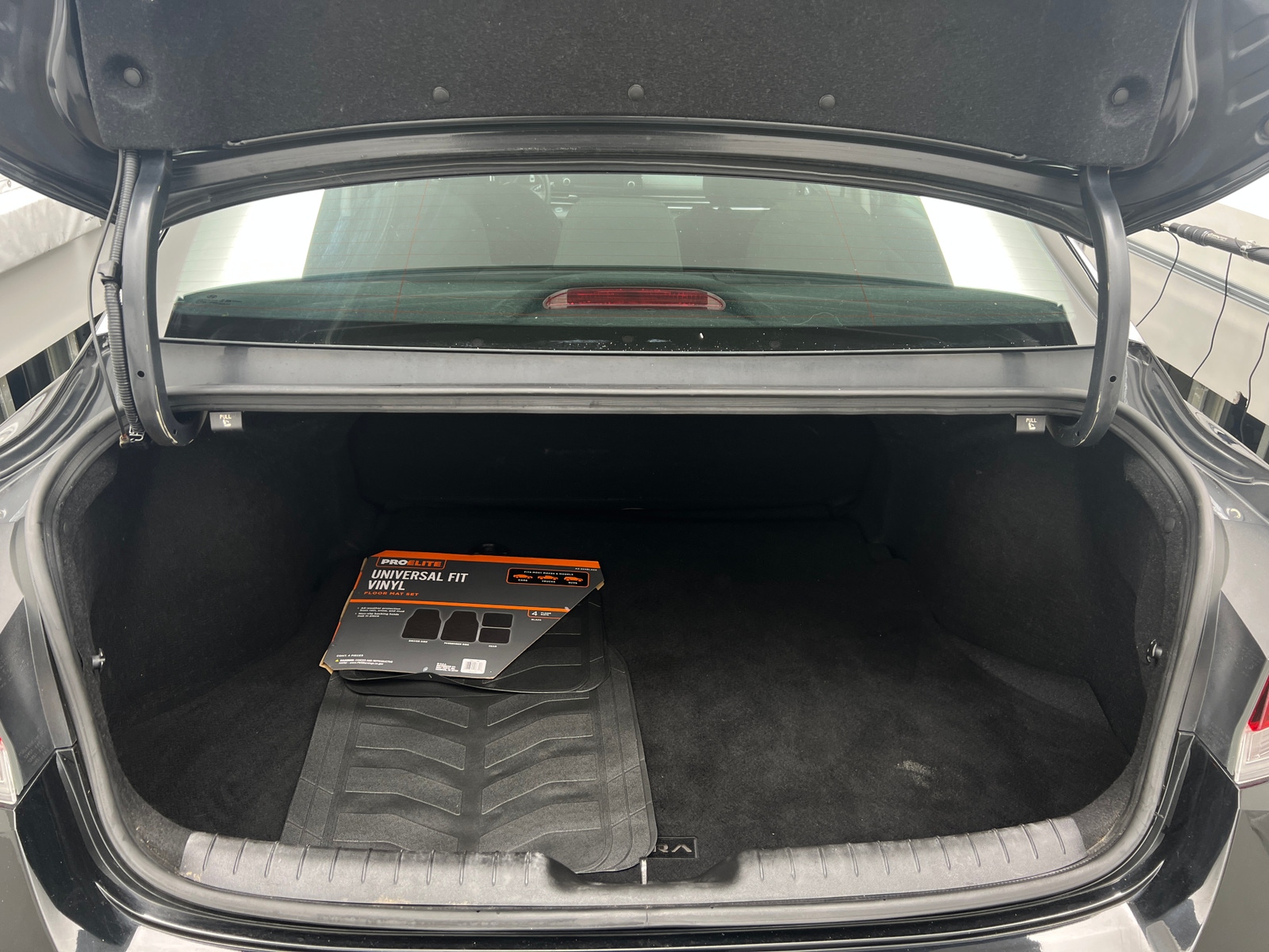 Thumbnail: 2023 Hyundai Elantra - 7