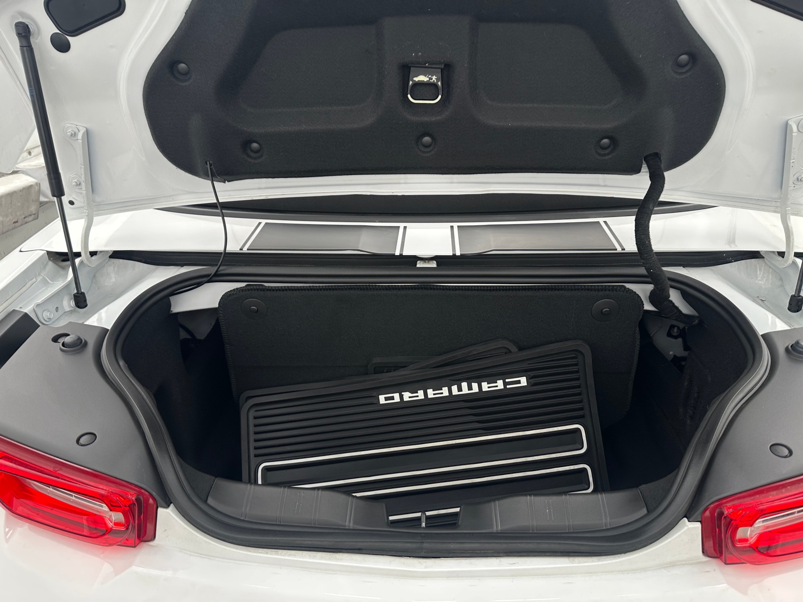 Thumbnail: 2022 Chevrolet Camaro - 6