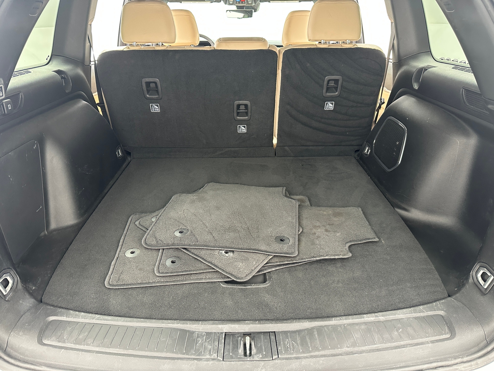 Thumbnail: 2022 Jeep Grand Cherokee - 6