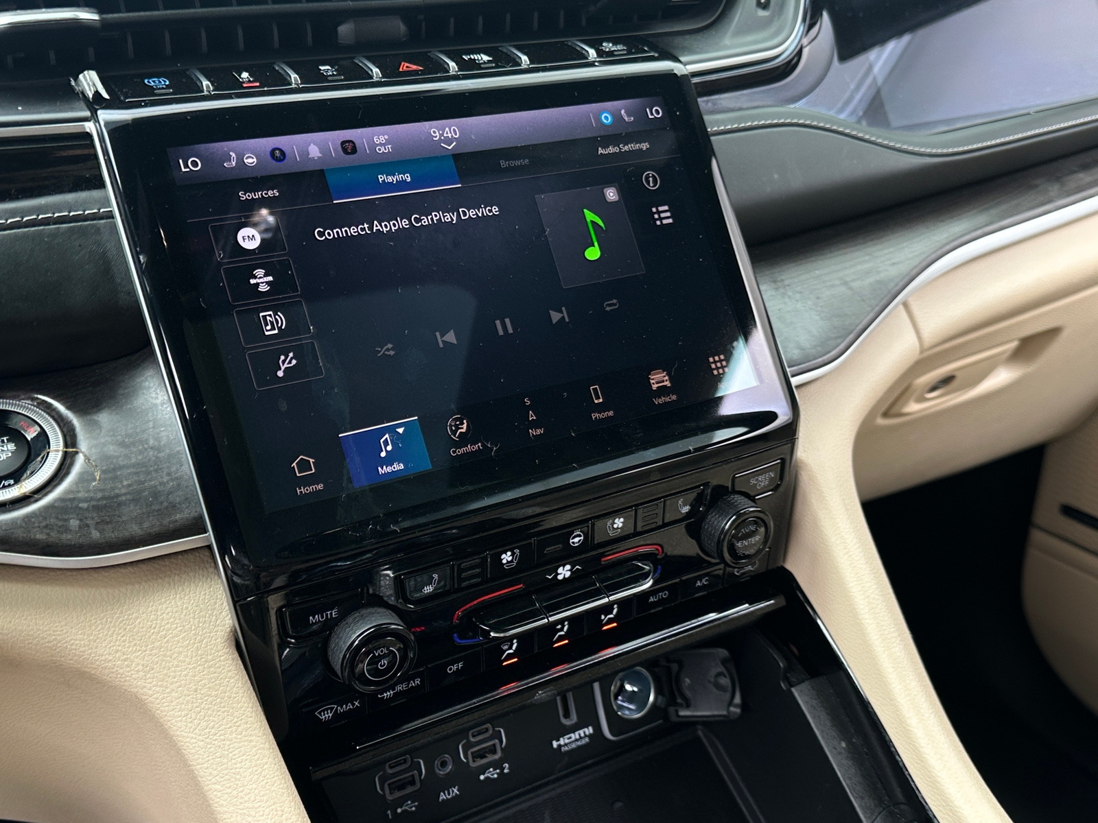 Thumbnail: 2022 Jeep Grand Cherokee - 3