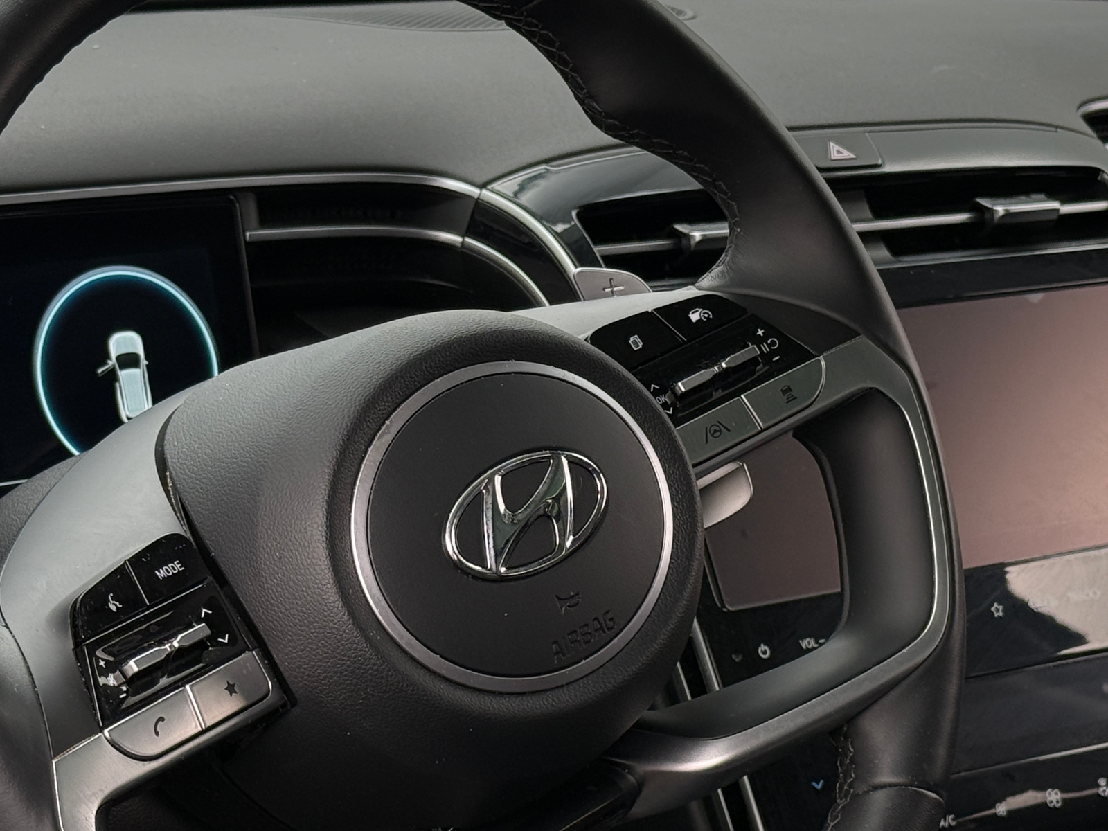 Thumbnail: 2024 Hyundai Tucson - 4