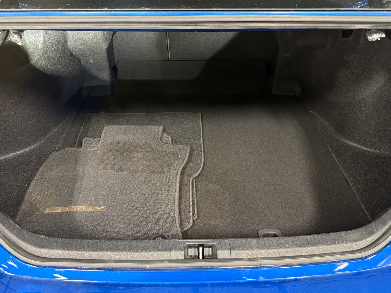 Thumbnail: 2020 Toyota Camry - 7