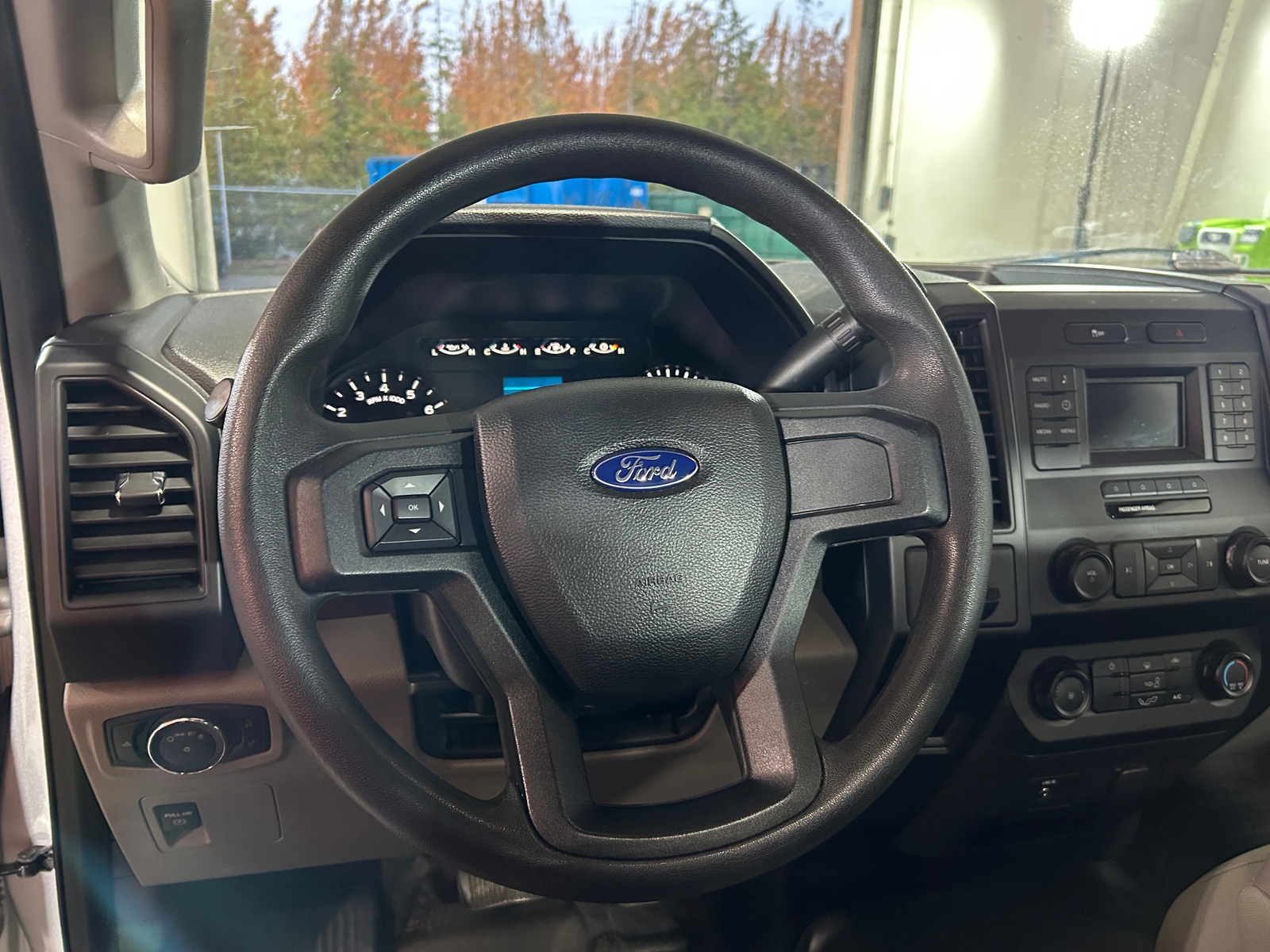 Thumbnail: 2016 Ford Econoline - 5