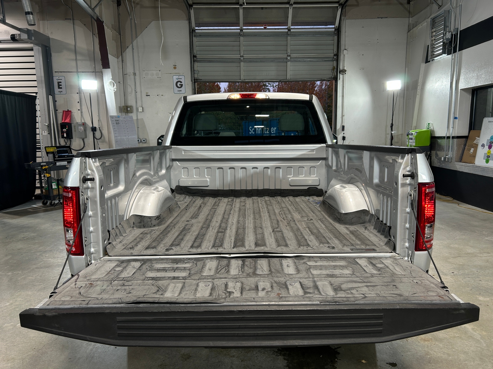 Thumbnail: 2016 Ford Econoline - 6