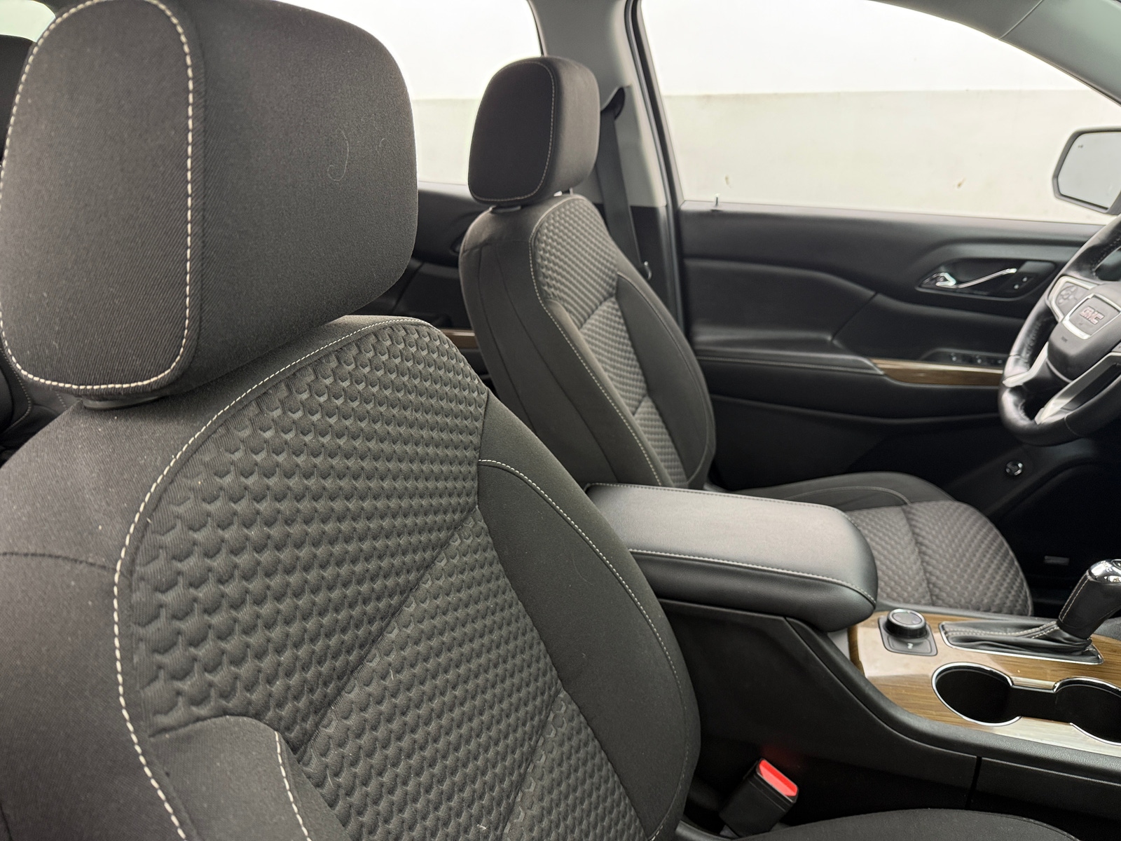 Thumbnail: 2017 GMC Acadia - 2