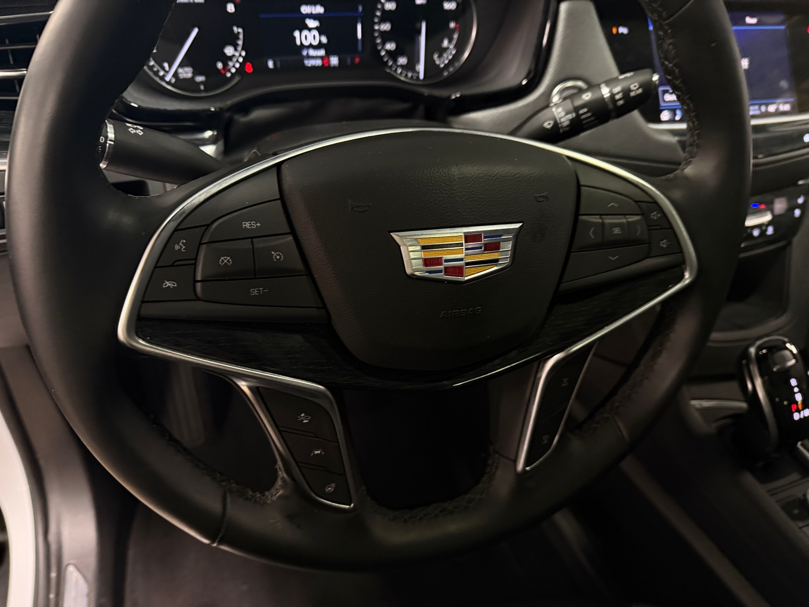 Thumbnail: 2025 Cadillac XT5 - 4