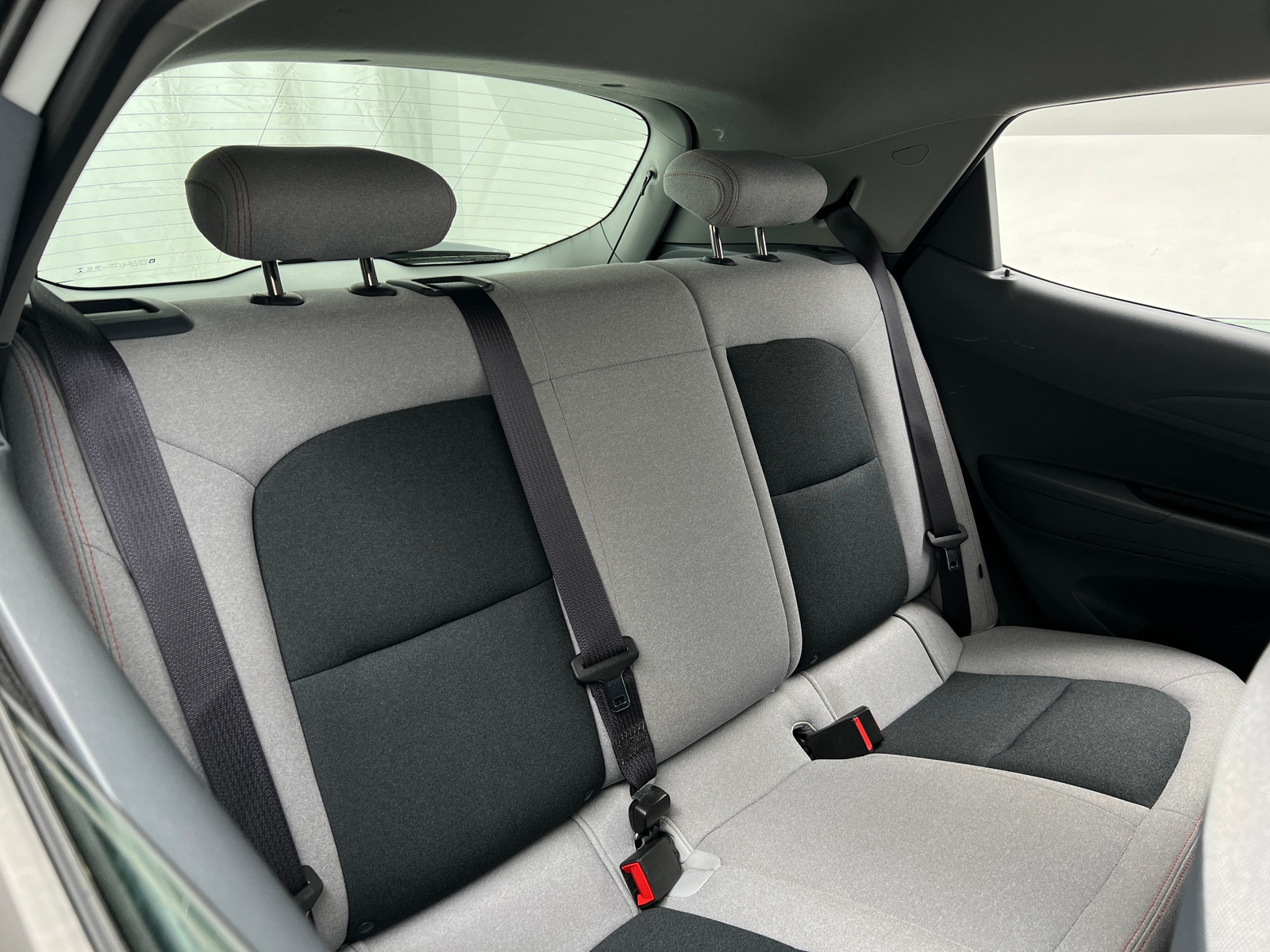 Thumbnail: 2017 Chevrolet Bolt EV - 6