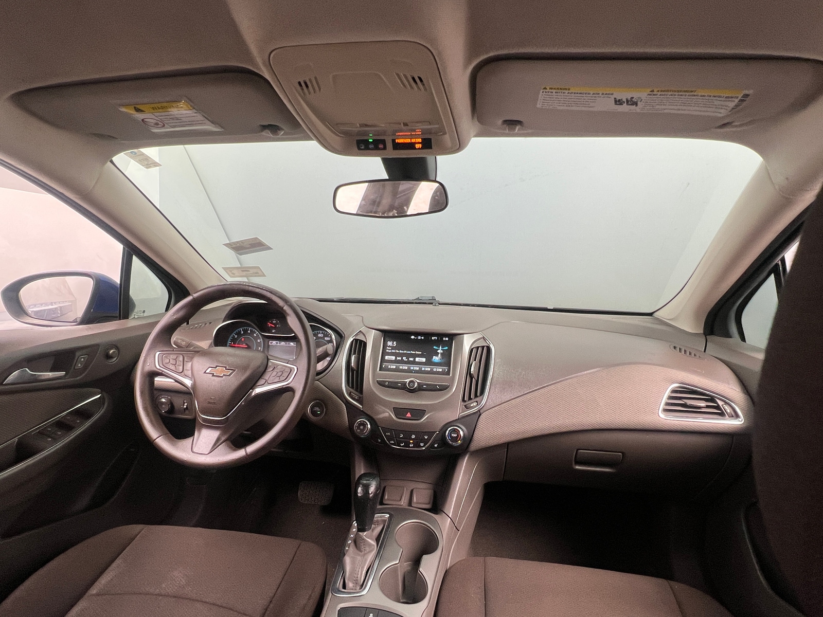 Thumbnail: 2017 Chevrolet Cruze - 3