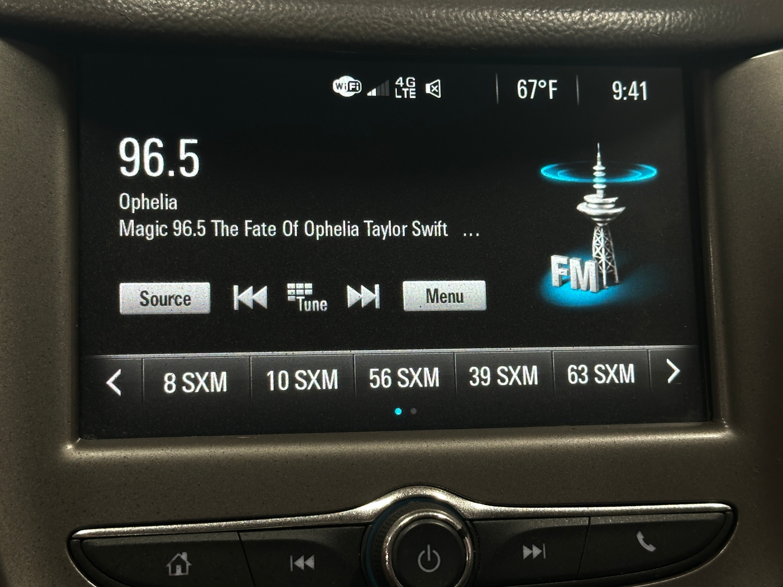 Thumbnail: 2017 Chevrolet Cruze - 4