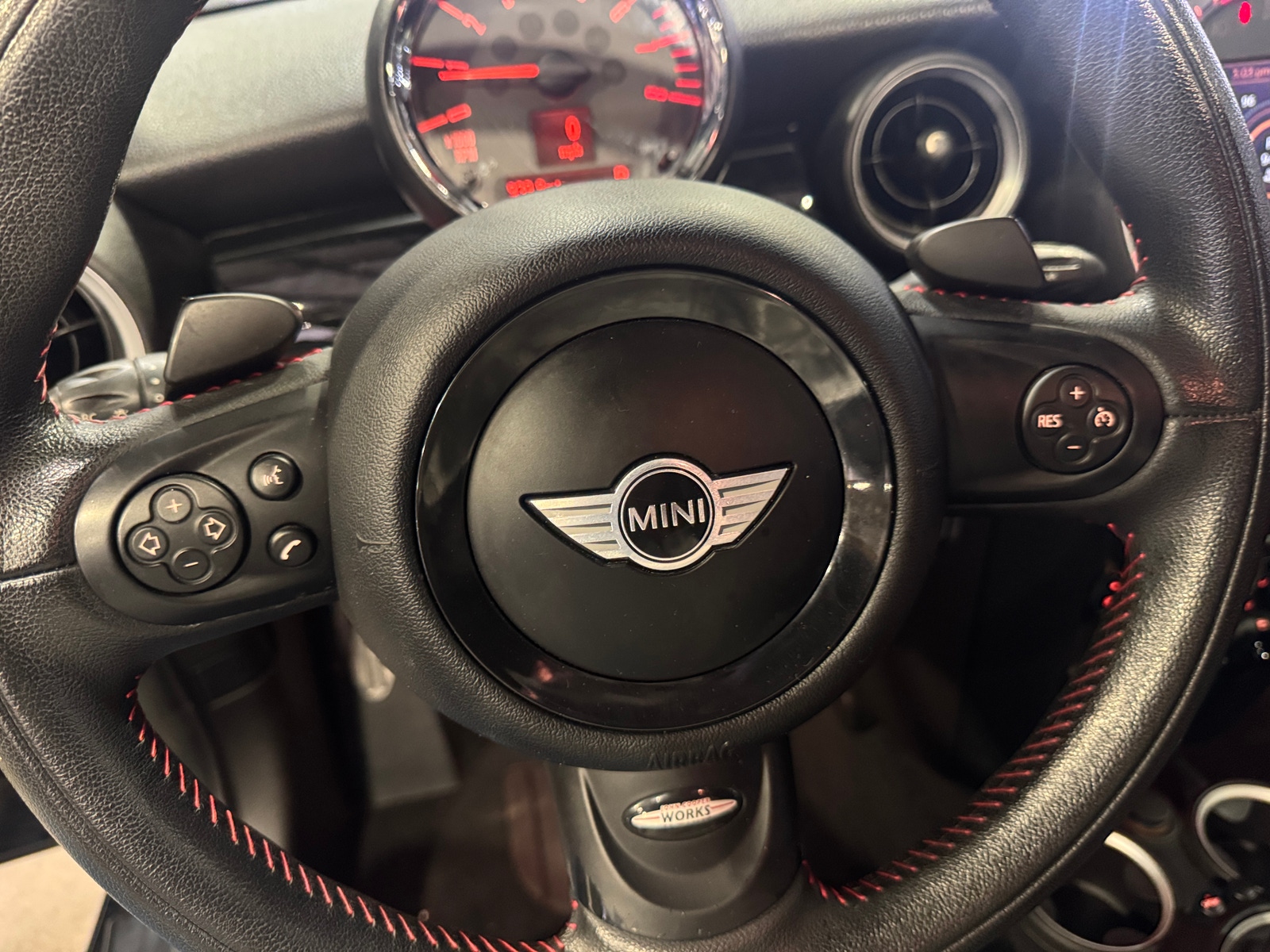 Thumbnail: 2013 MINI Cooper Hardtop - 5